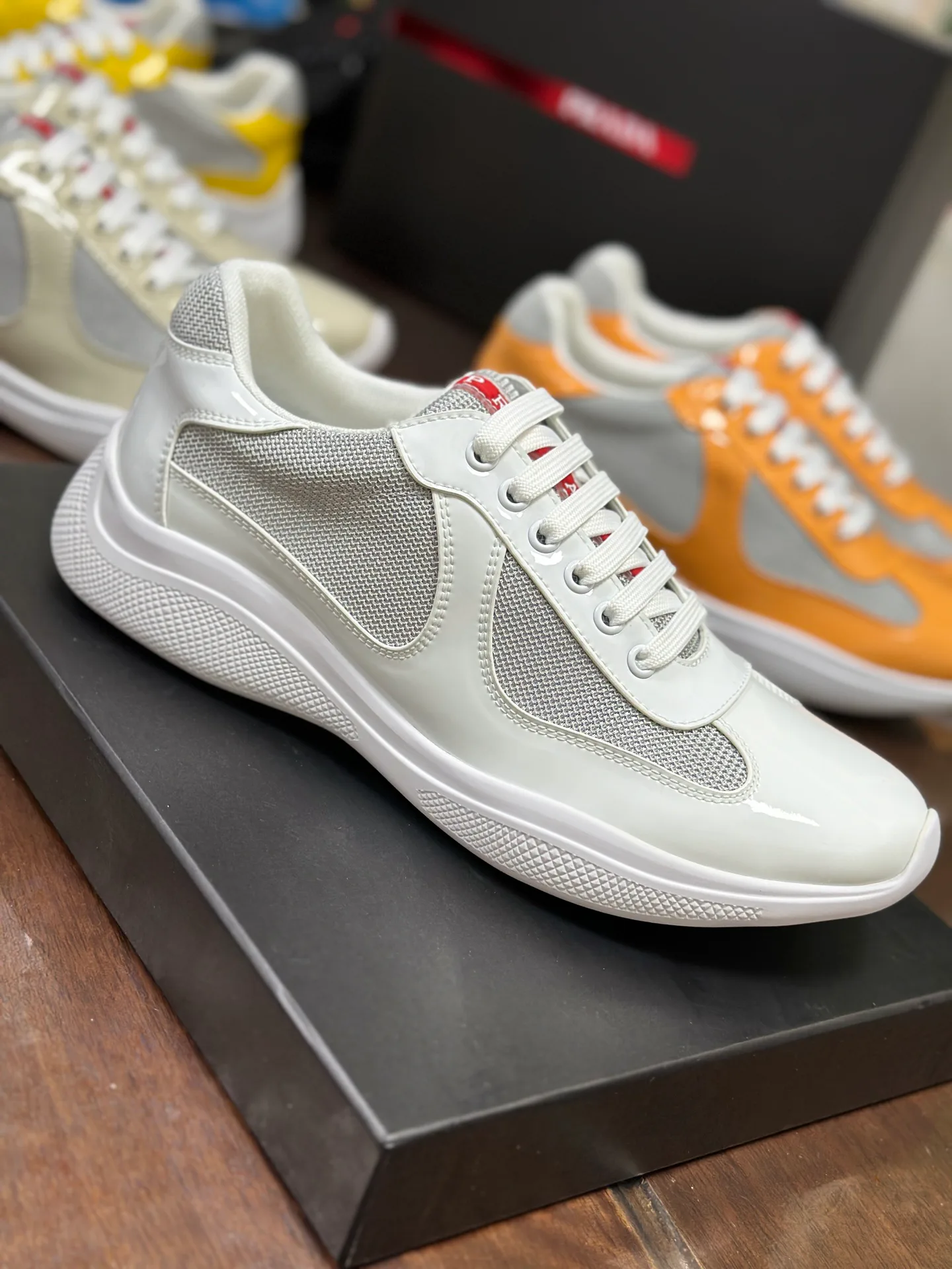 Кроссовки Женские Prada 18262251
