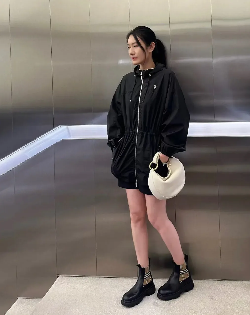 Куртки И Пуховики Женские Burberry 11224941