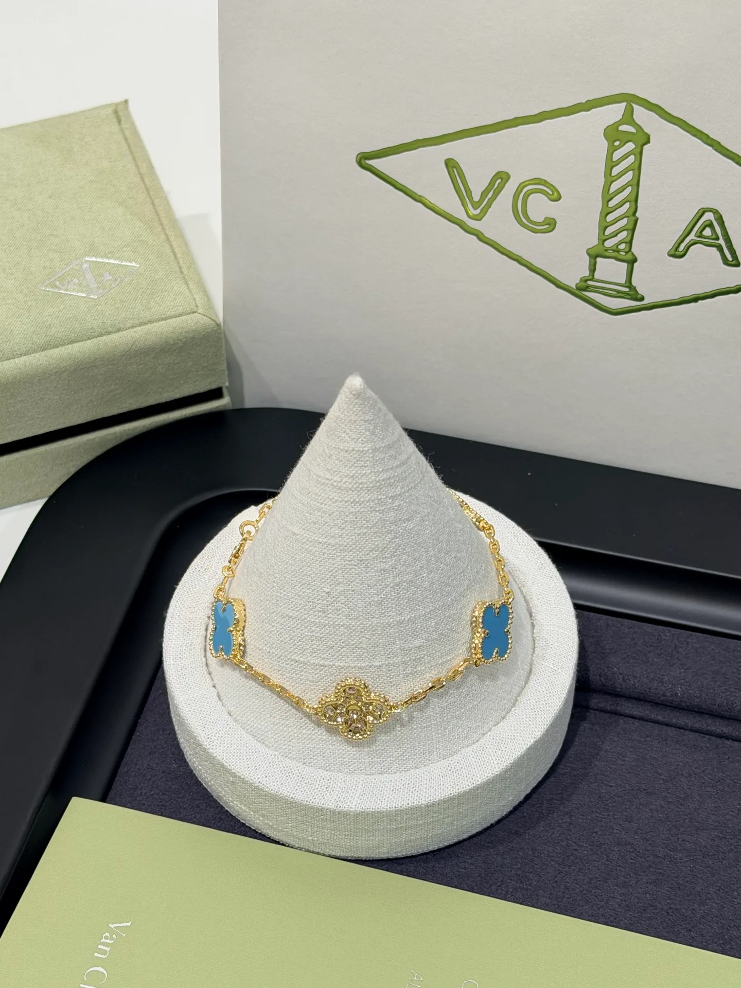 Бижутерия Van Cleef & Arpels 17841395