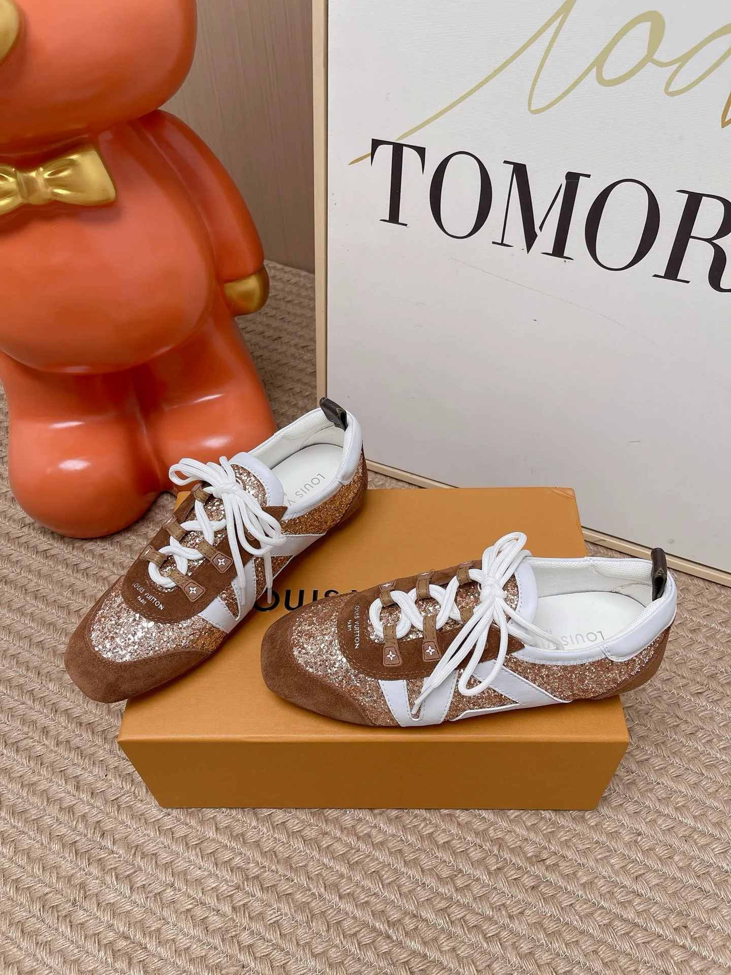 Кроссовки Женские Louis Vuitton 17449404