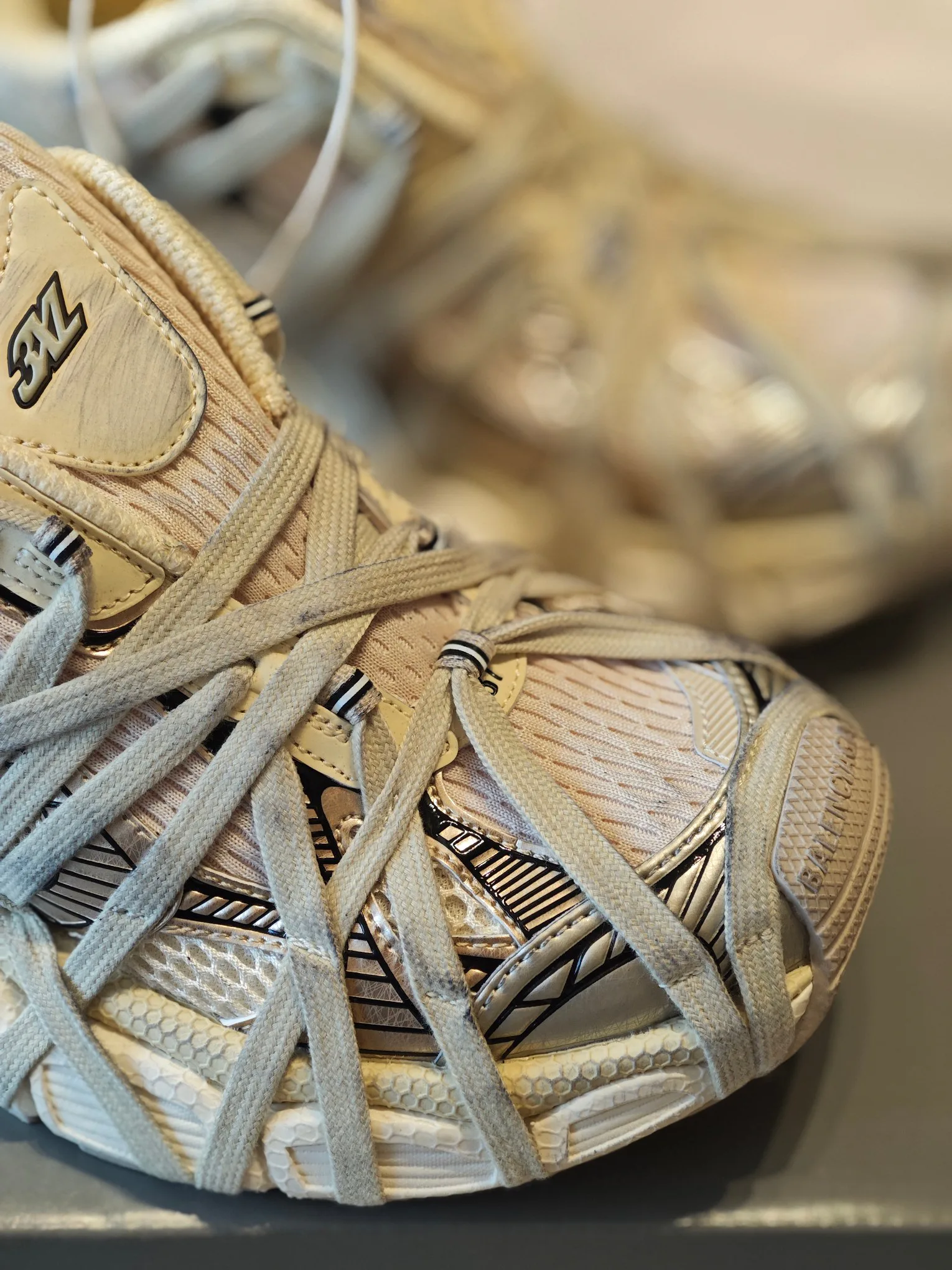 Кроссовки Женские Balenciaga 4624487