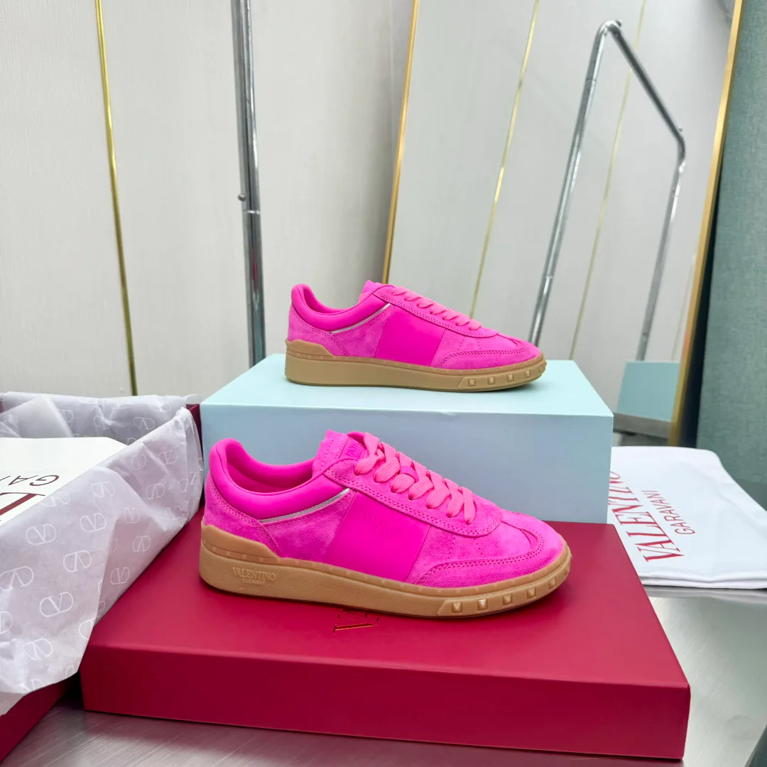 Кроссовки Женские Valentino 17955029