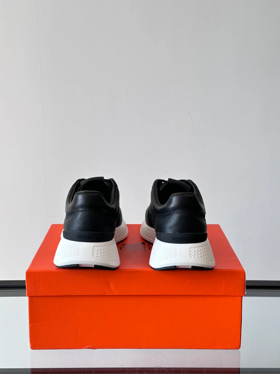 Кроссовки Мужские Hermes 17906829
