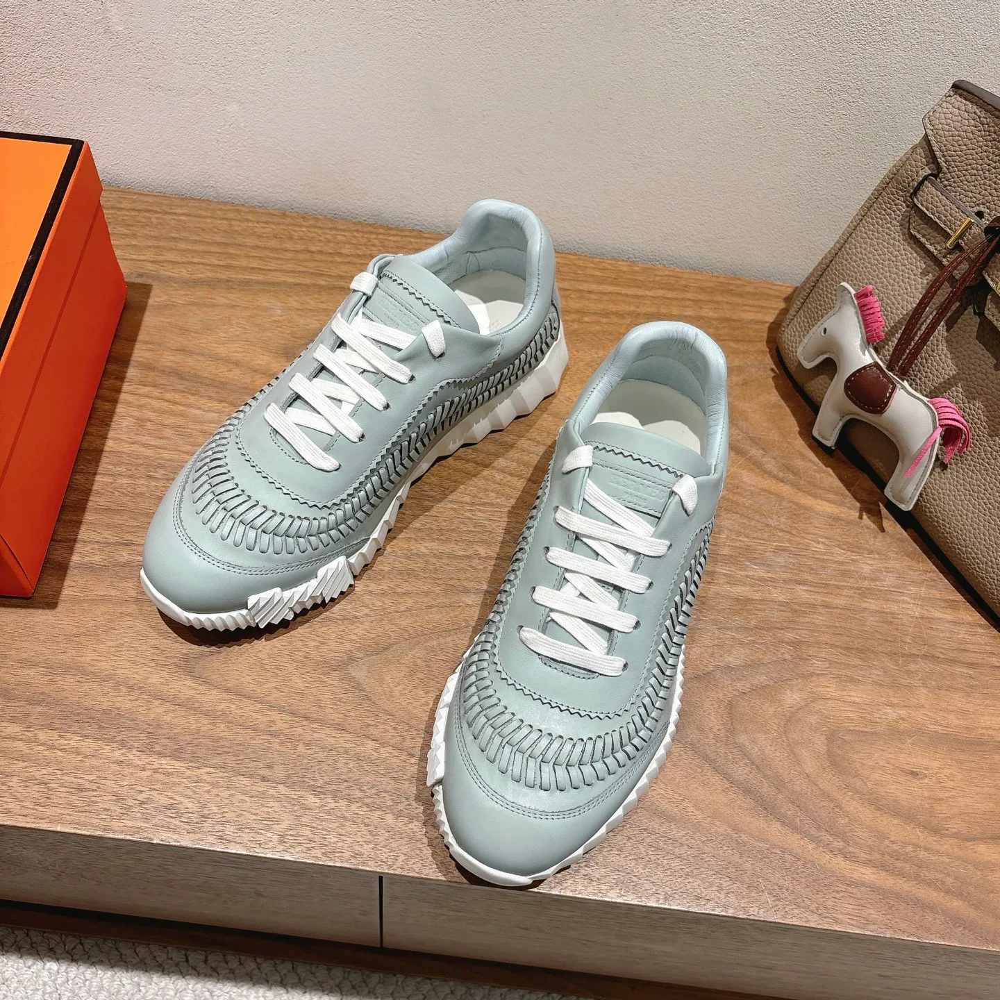 Кроссовки Женские Hermes 18729812
