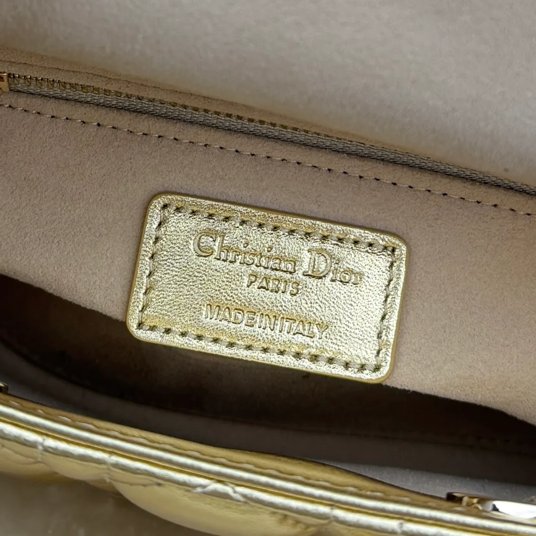 Классические Сумки Женские Christian Dior 18116224