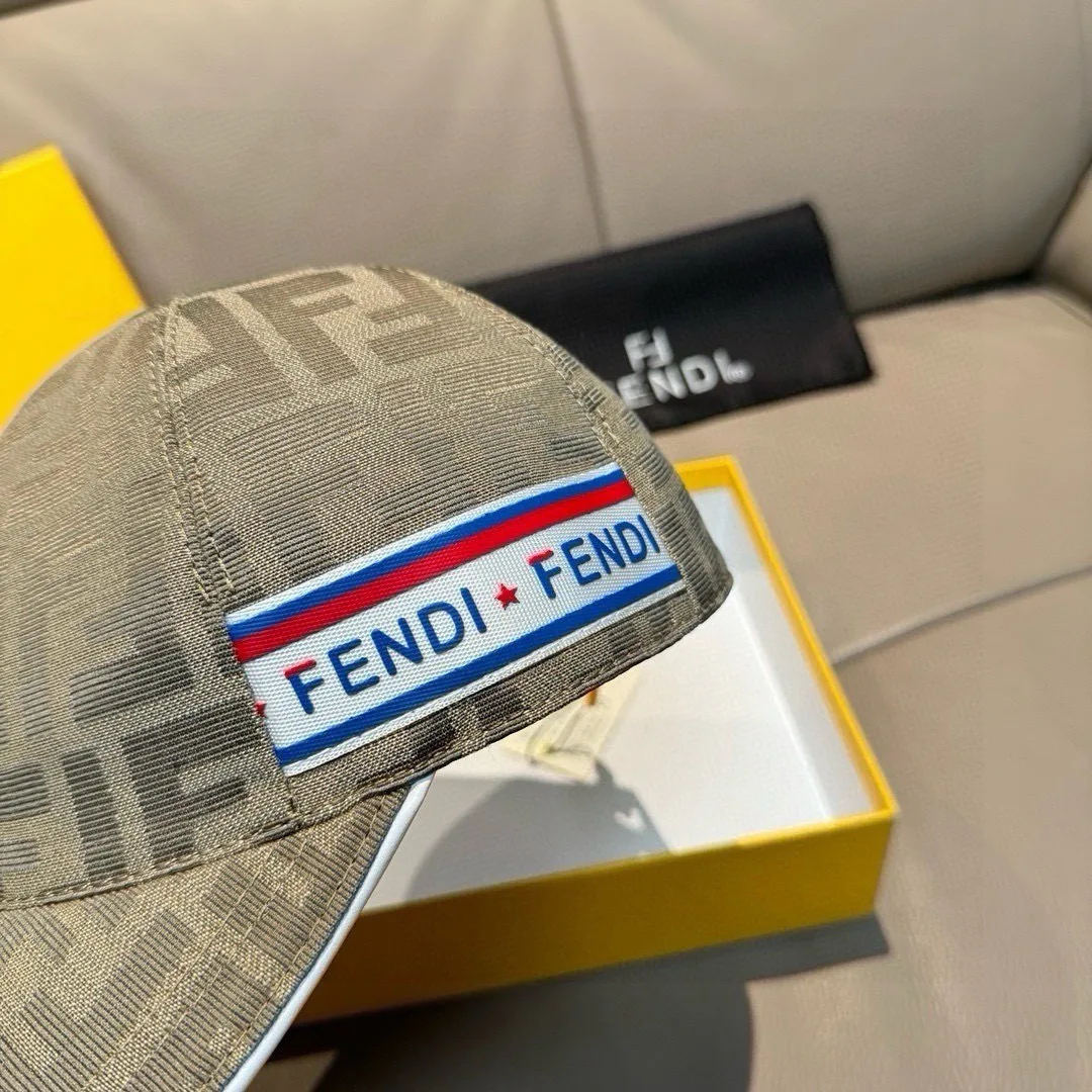 Головные Уборы Fendi 17515241