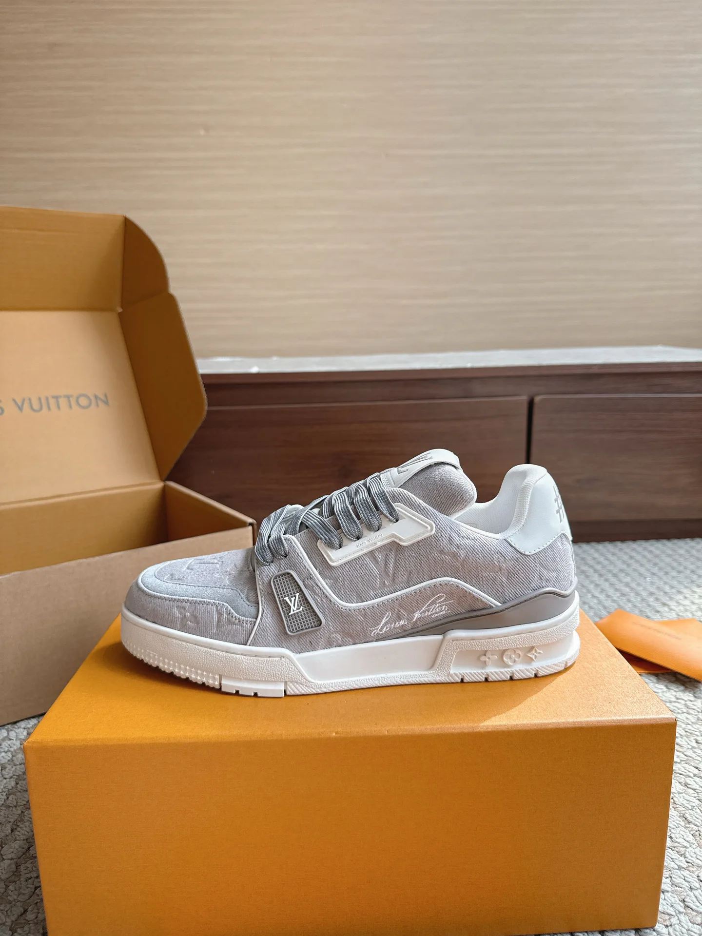 Кроссовки Мужские Louis Vuitton 17477017