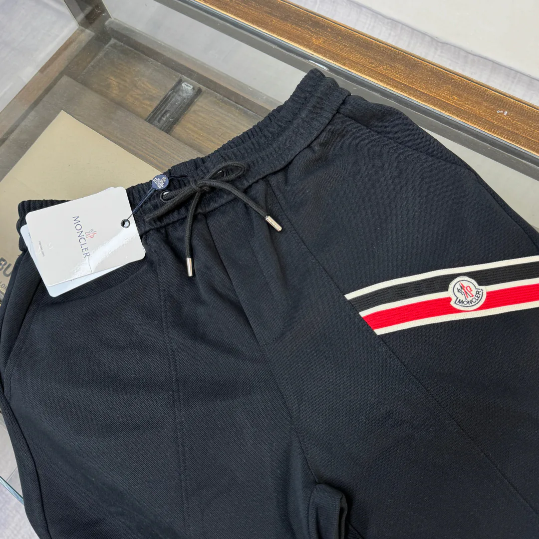 Шорты Женские Moncler 11873046