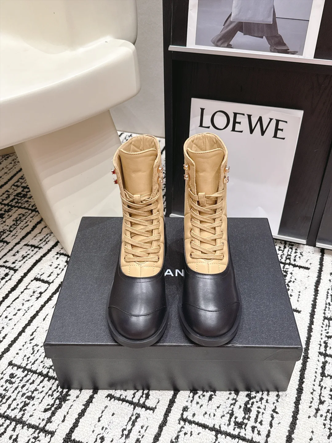Ботинки Женские Chanel 18497864