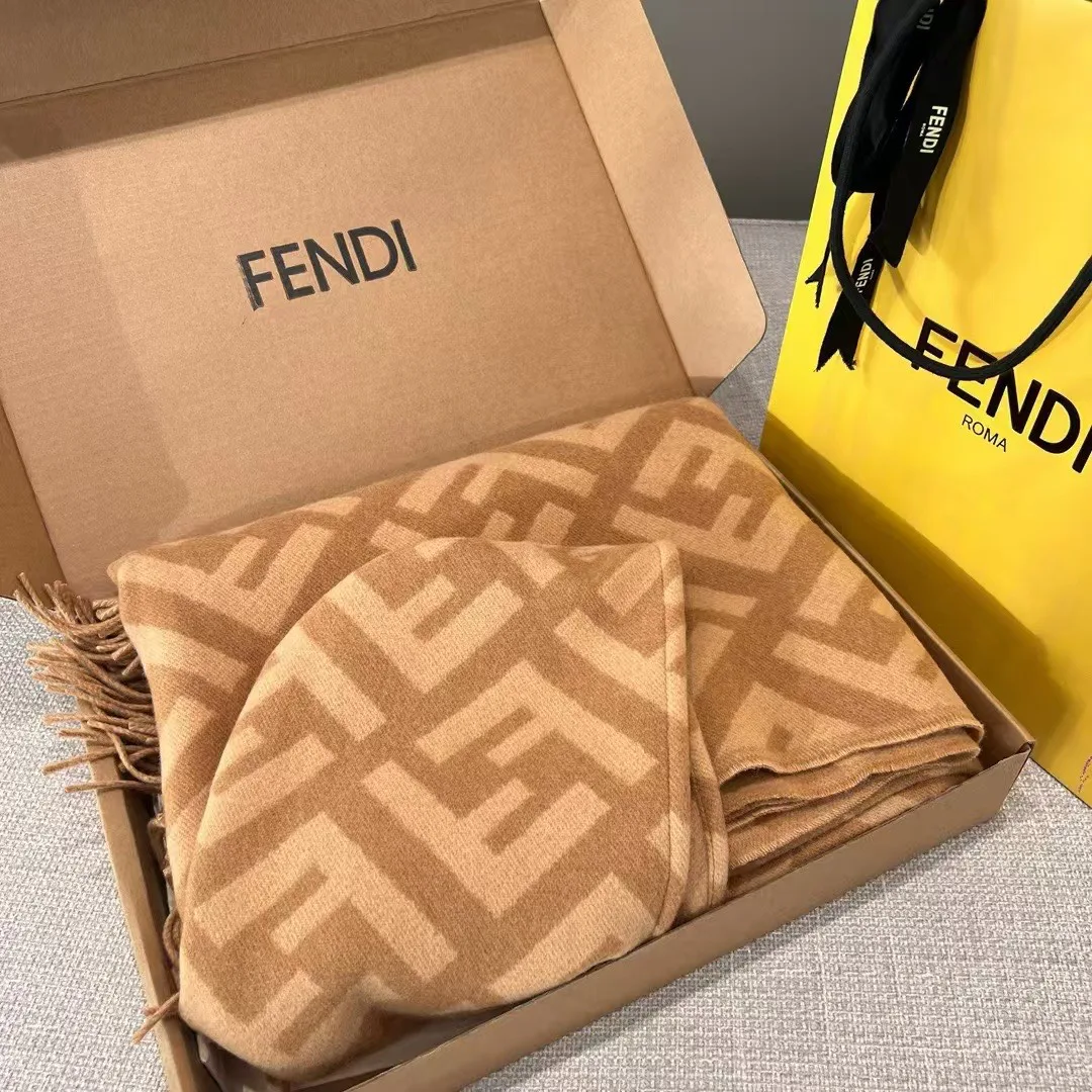 Шарфы Fendi 1669545