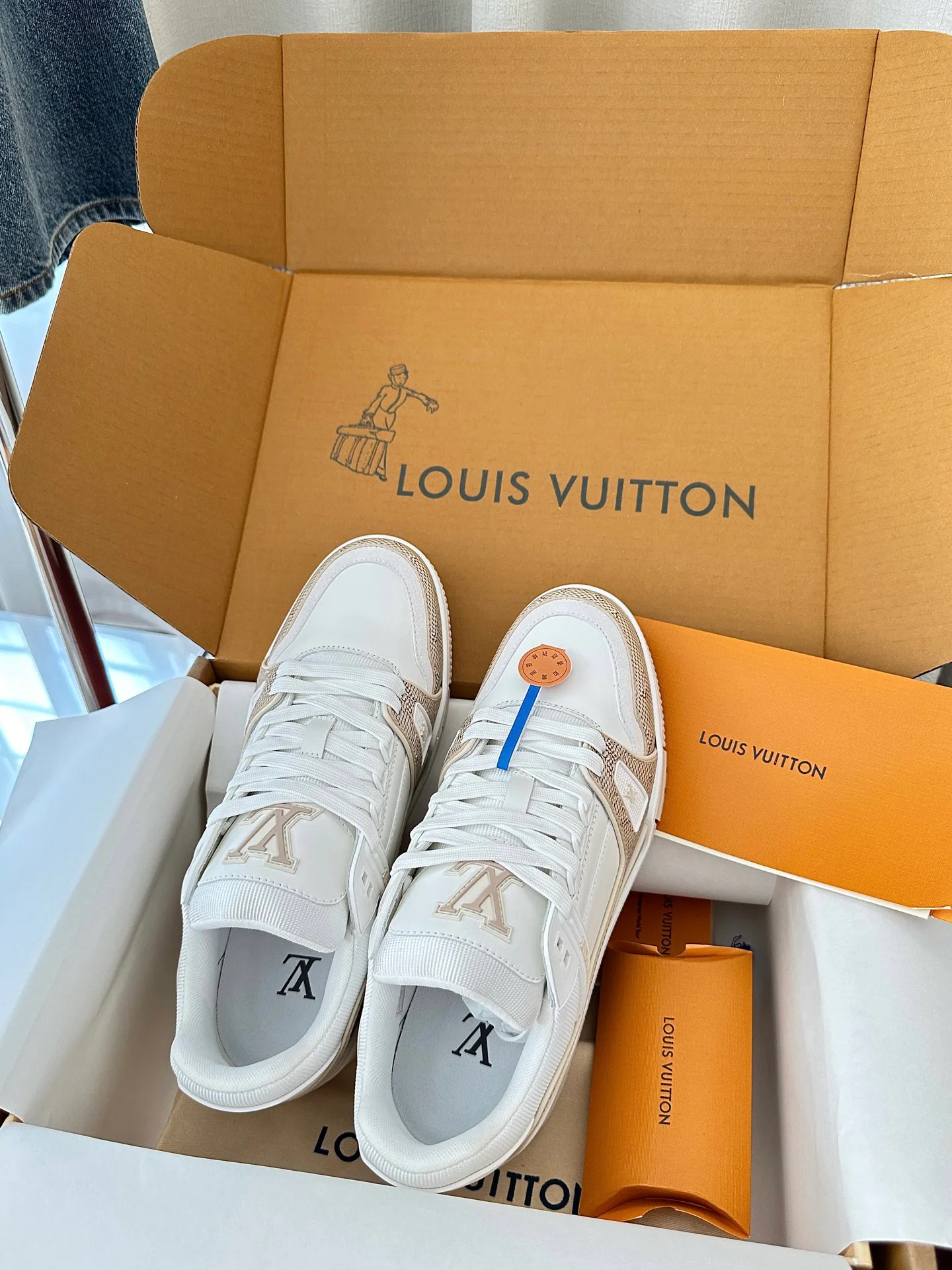 Кроссовки Женские Louis Vuitton 11449494