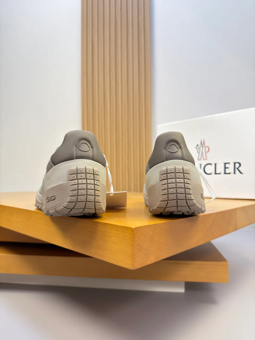 Кроссовки Мужские Moncler 18142538