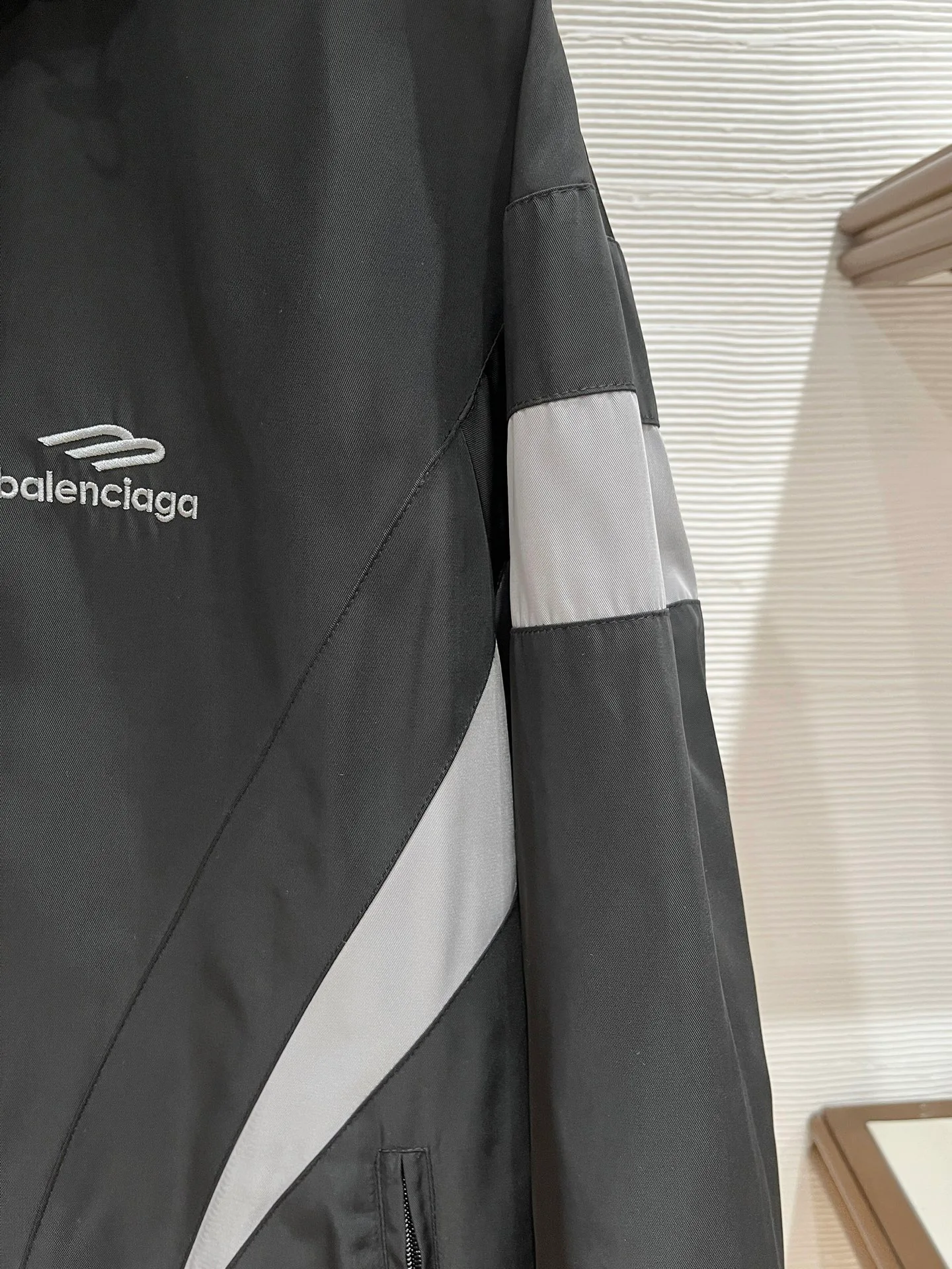 Куртки И Пуховики Мужские Balenciaga 11392202