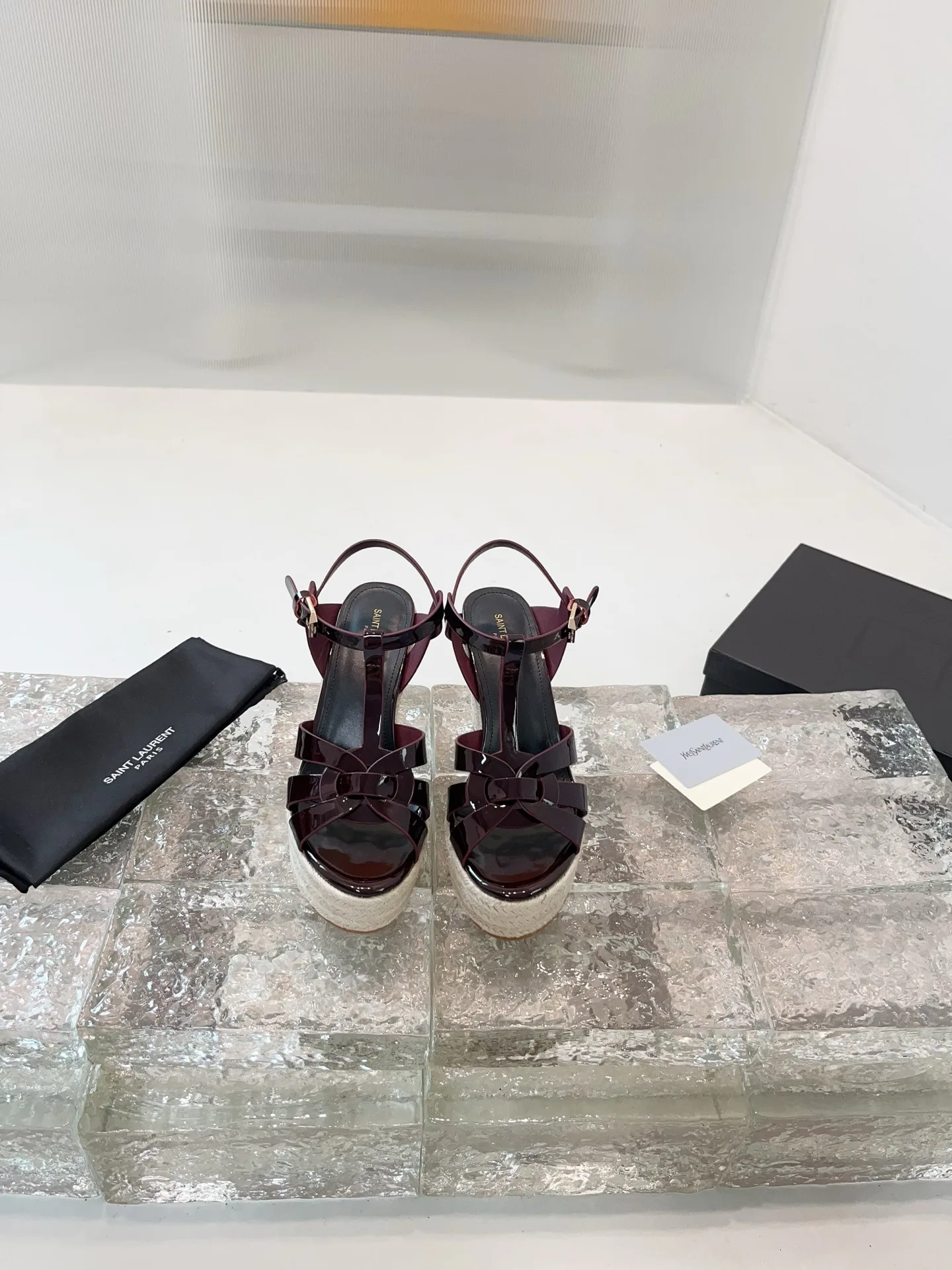 Босоножки Женские Saint Laurent 11278409