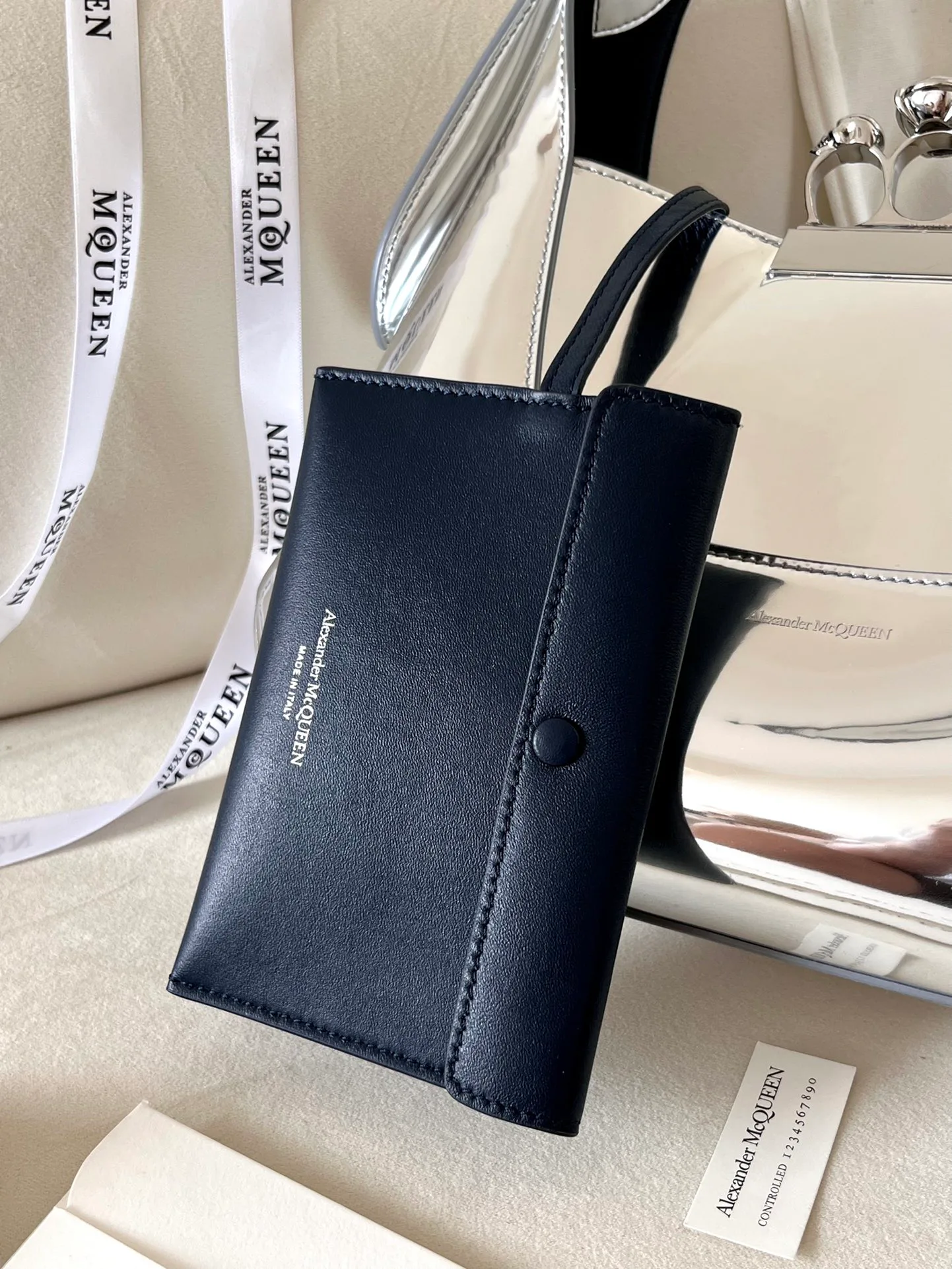 Сумки На Ремне Женские Alexander Mcqueen 11472536