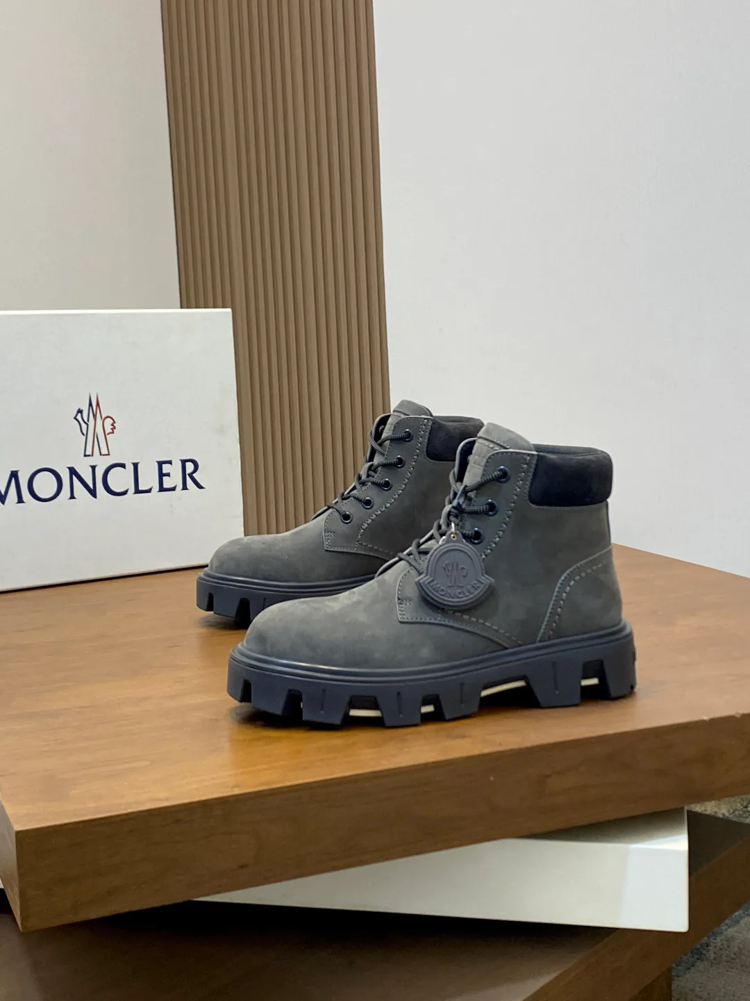 Ботинки Мужские Moncler 19710897