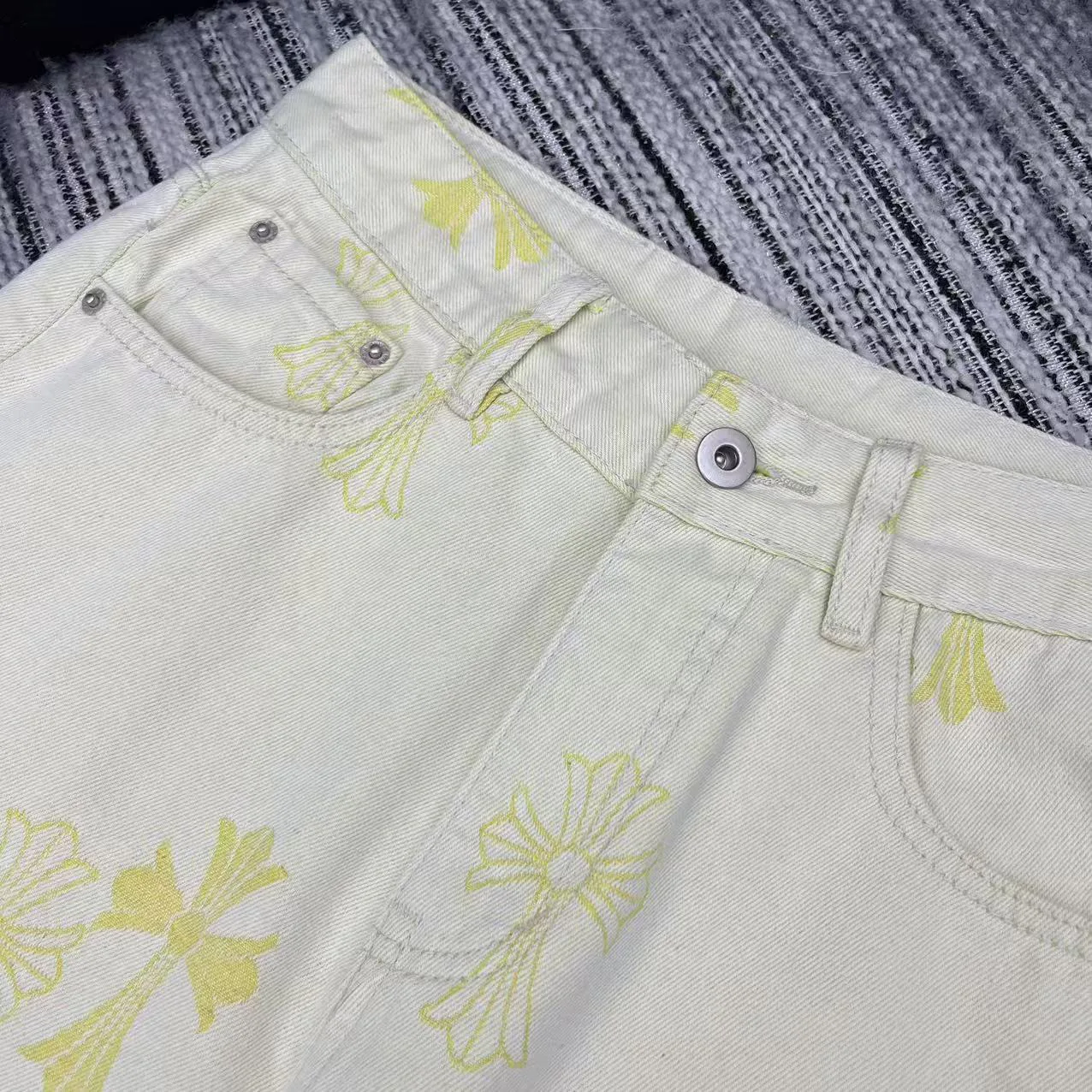 Джинсы Женские Chrome Hearts 7201