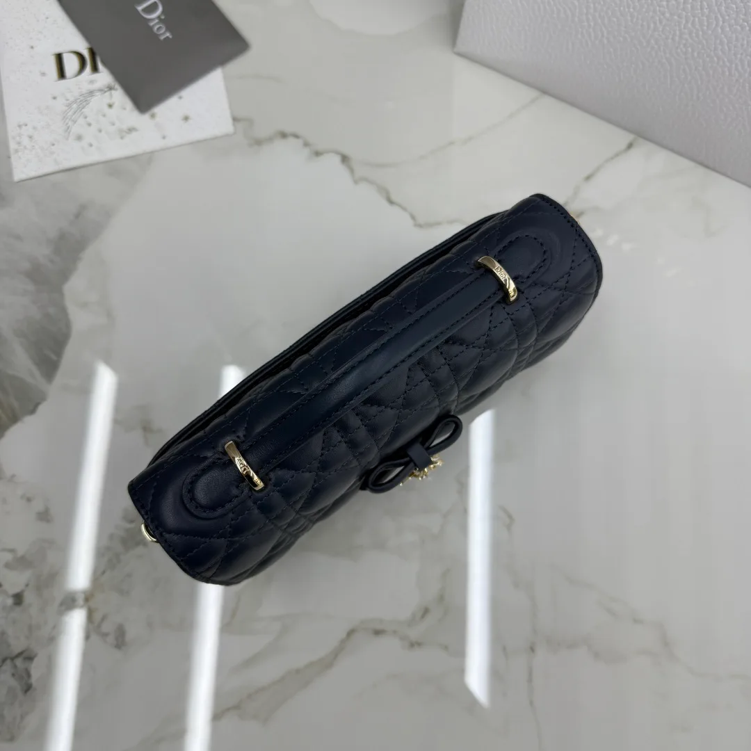 Классические Сумки Женские Christian Dior 12594771