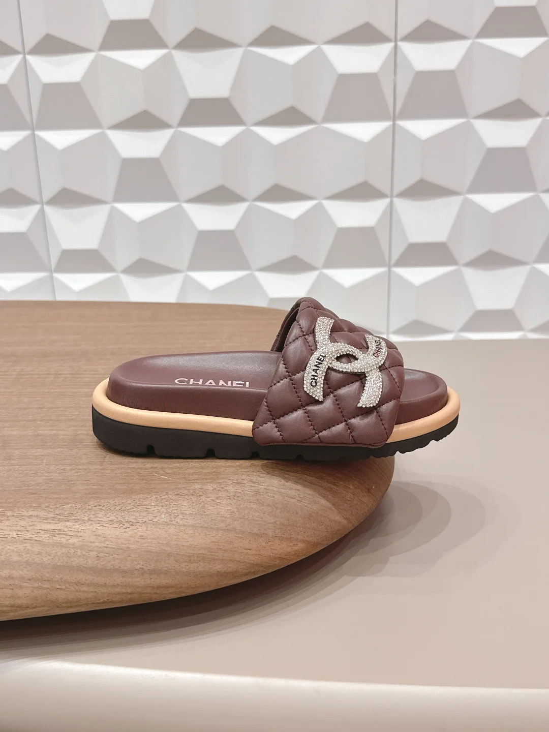 Шлепанцы Женские Chanel 1818764