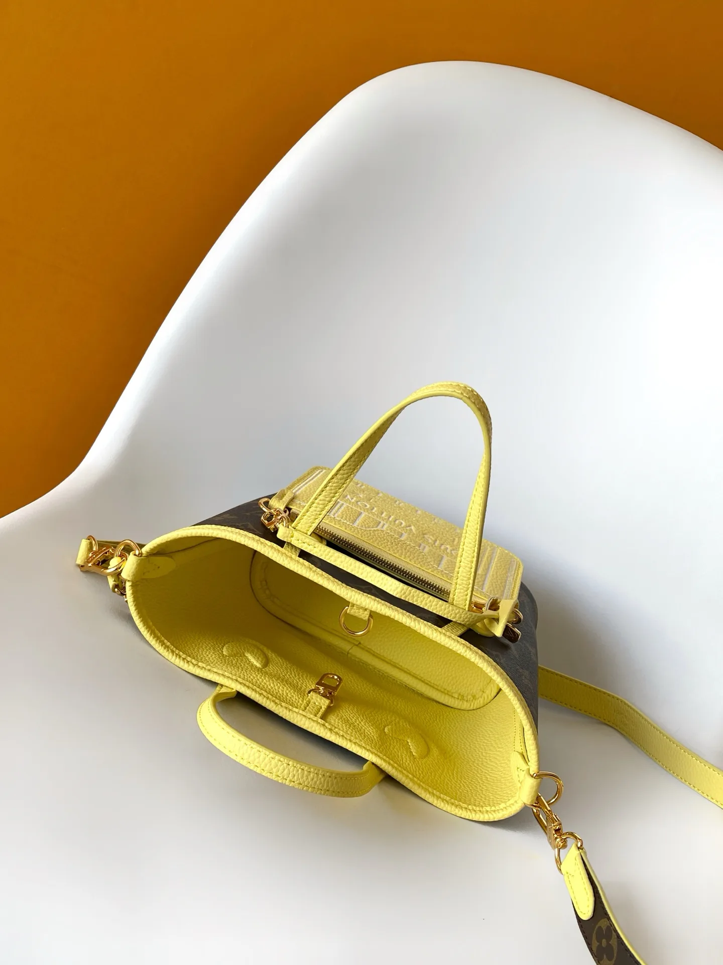 Классические Сумки Женские Louis Vuitton 17483326