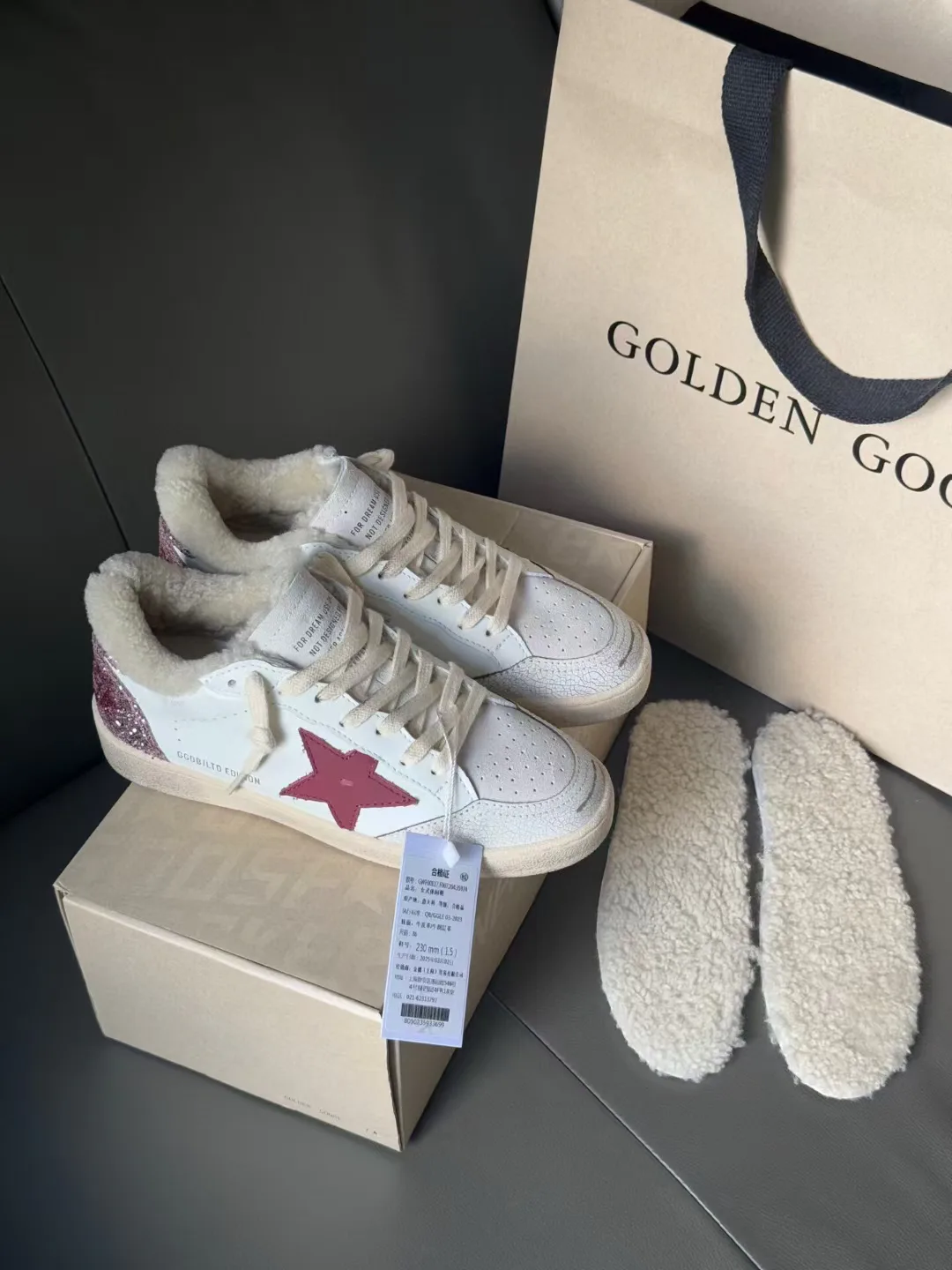 Кроссовки Женские Golden Goose 19501075