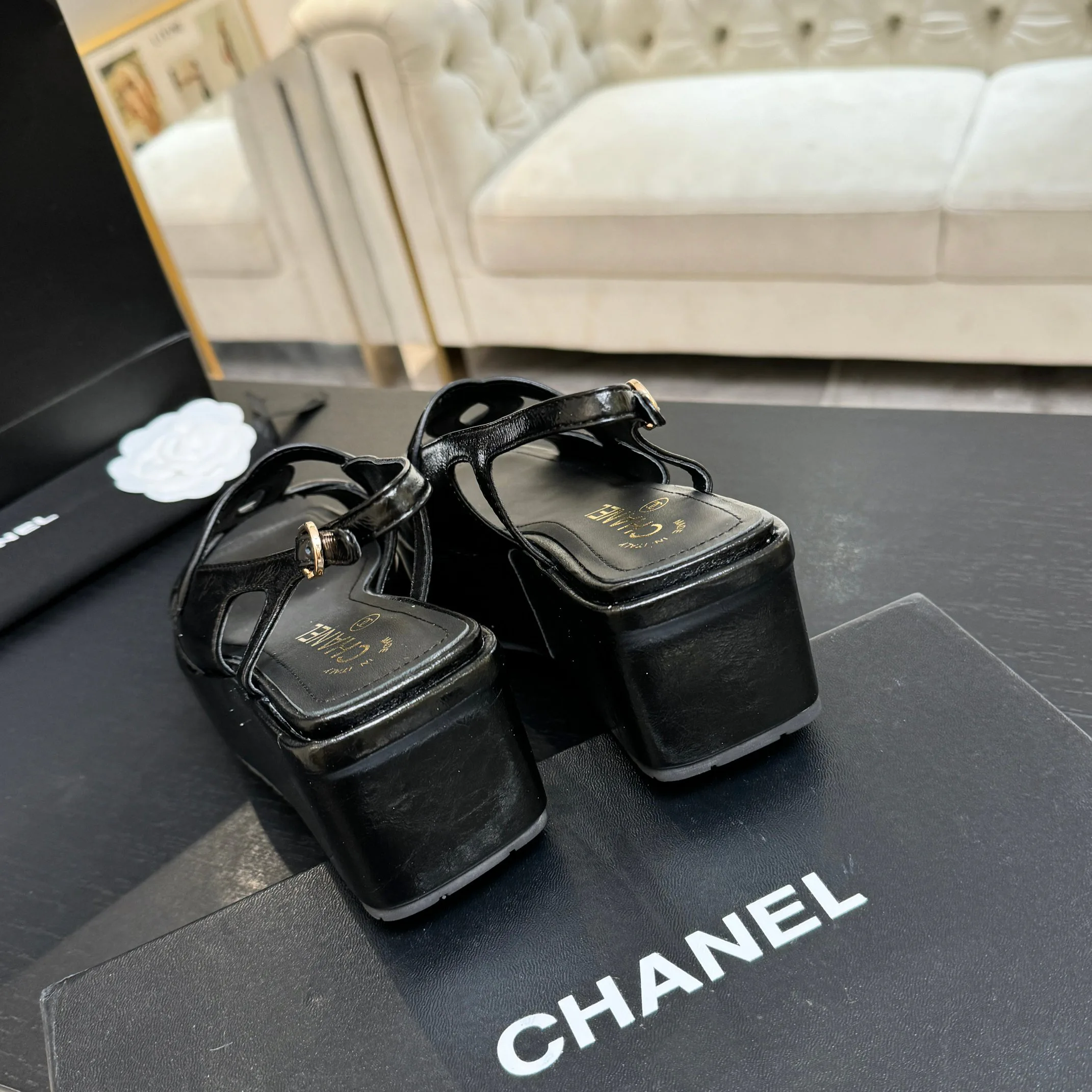 Босоножки Женские Chanel 18063120