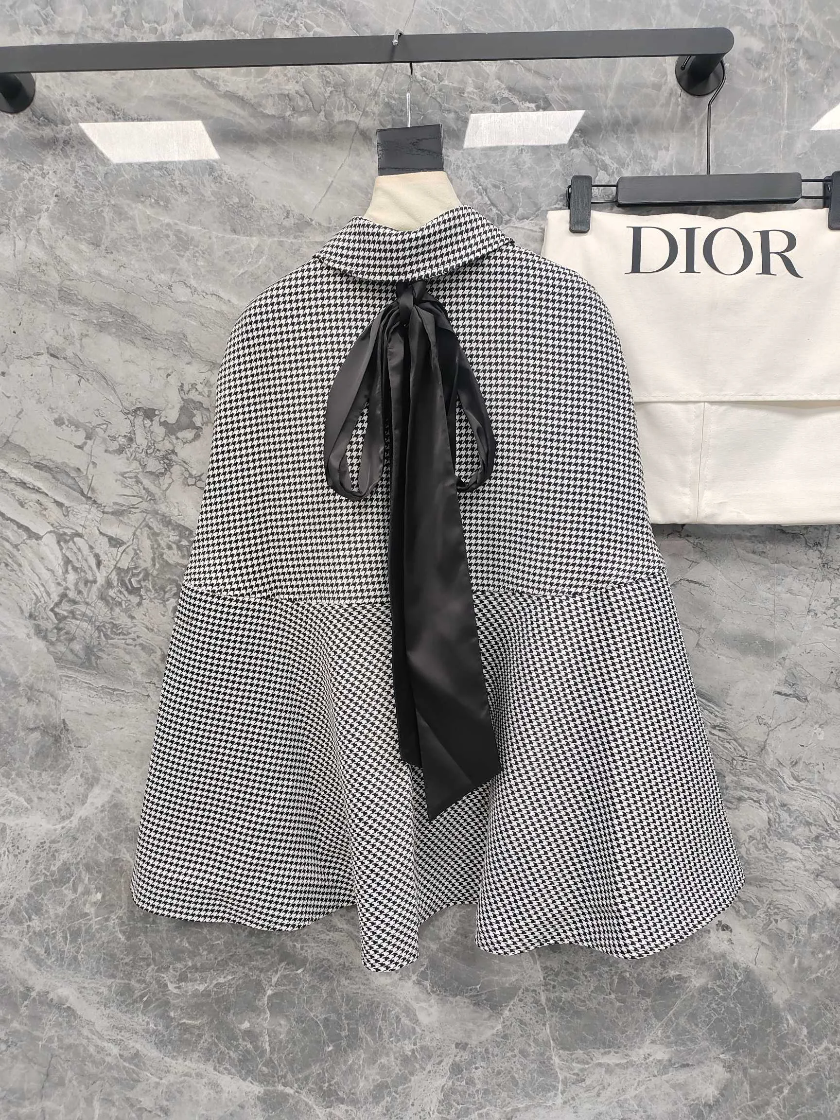Пальто Женские Christian Dior 11812857