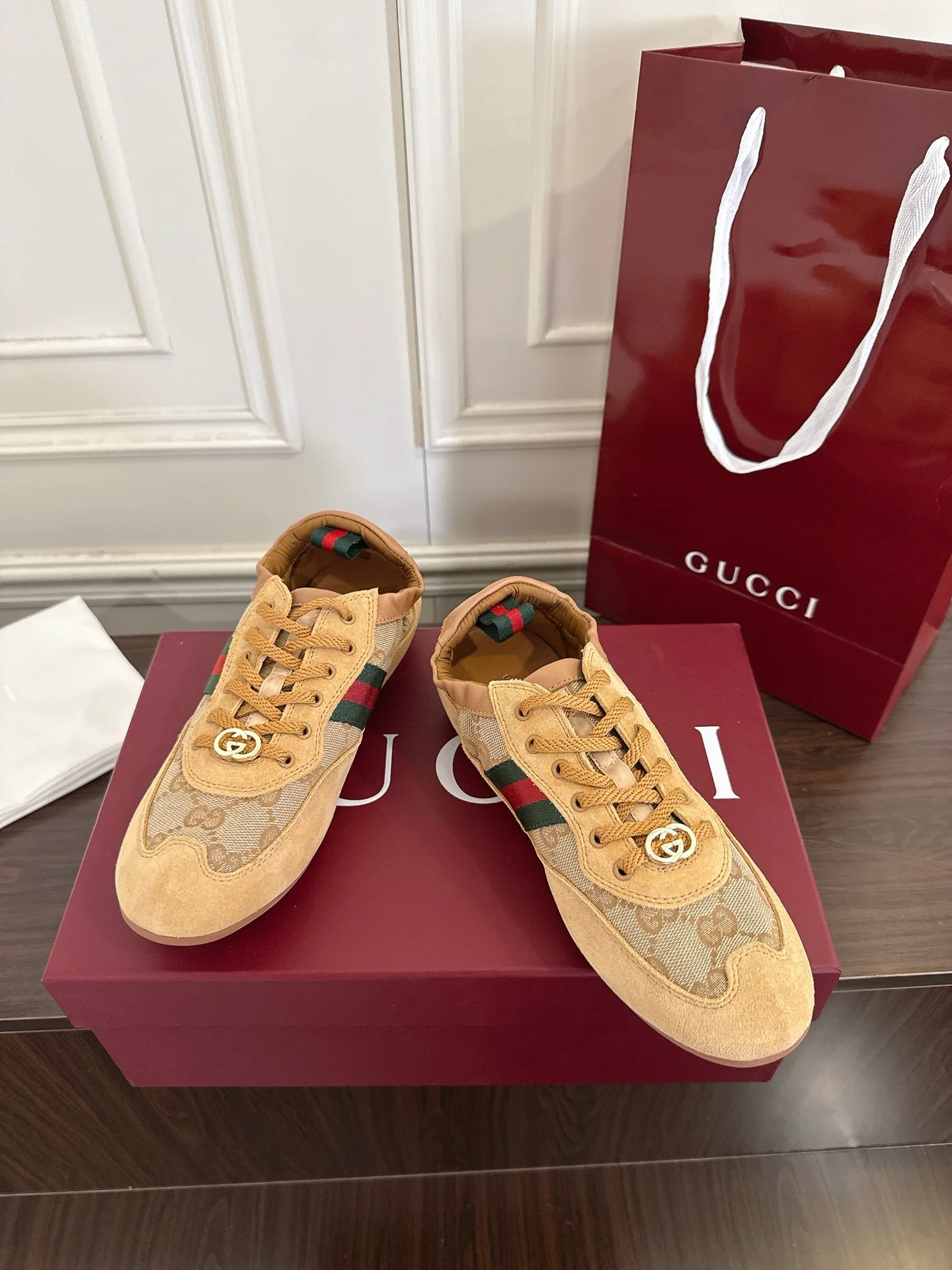 Кроссовки Женские Gucci 299736