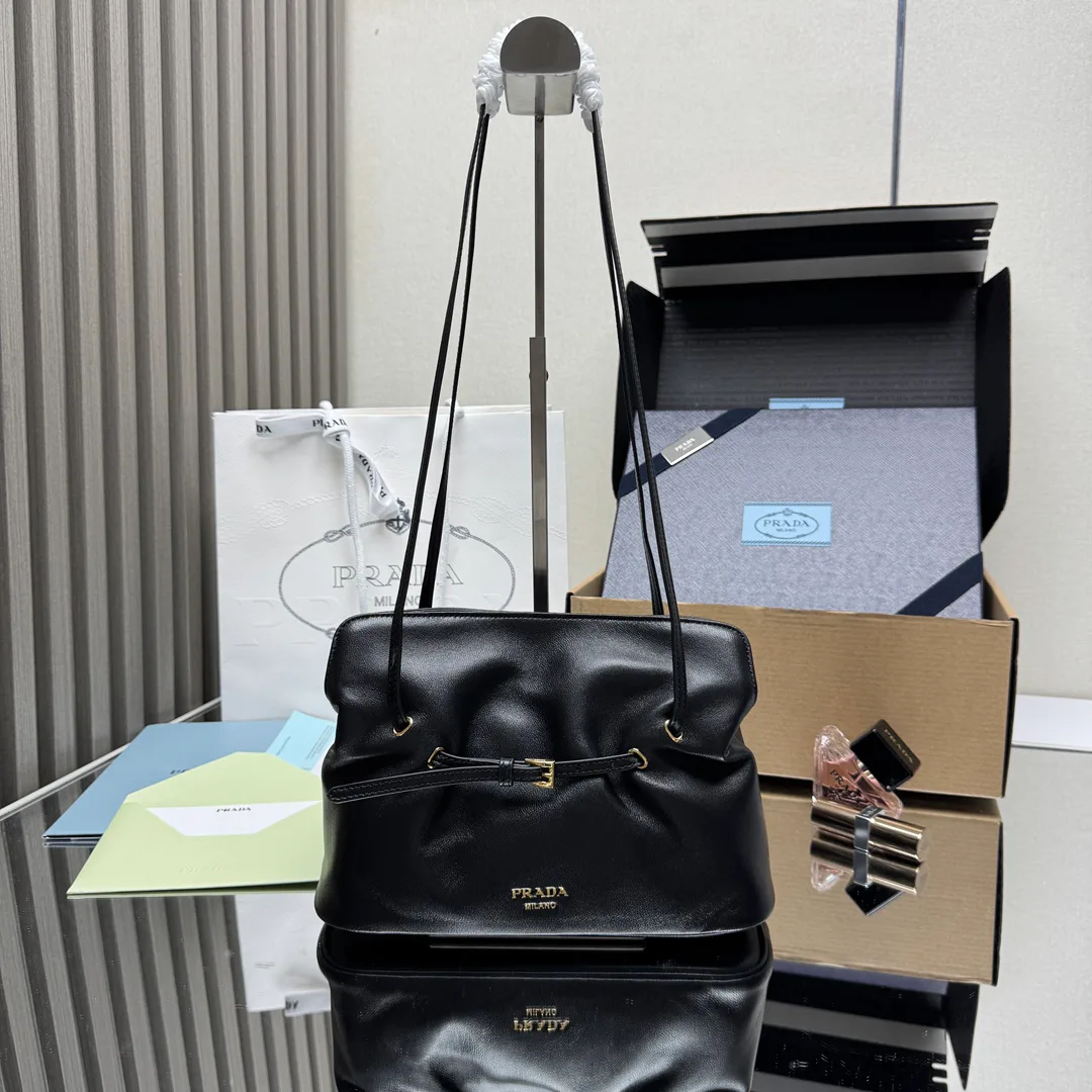 Классические Сумки Женские Prada 11565724