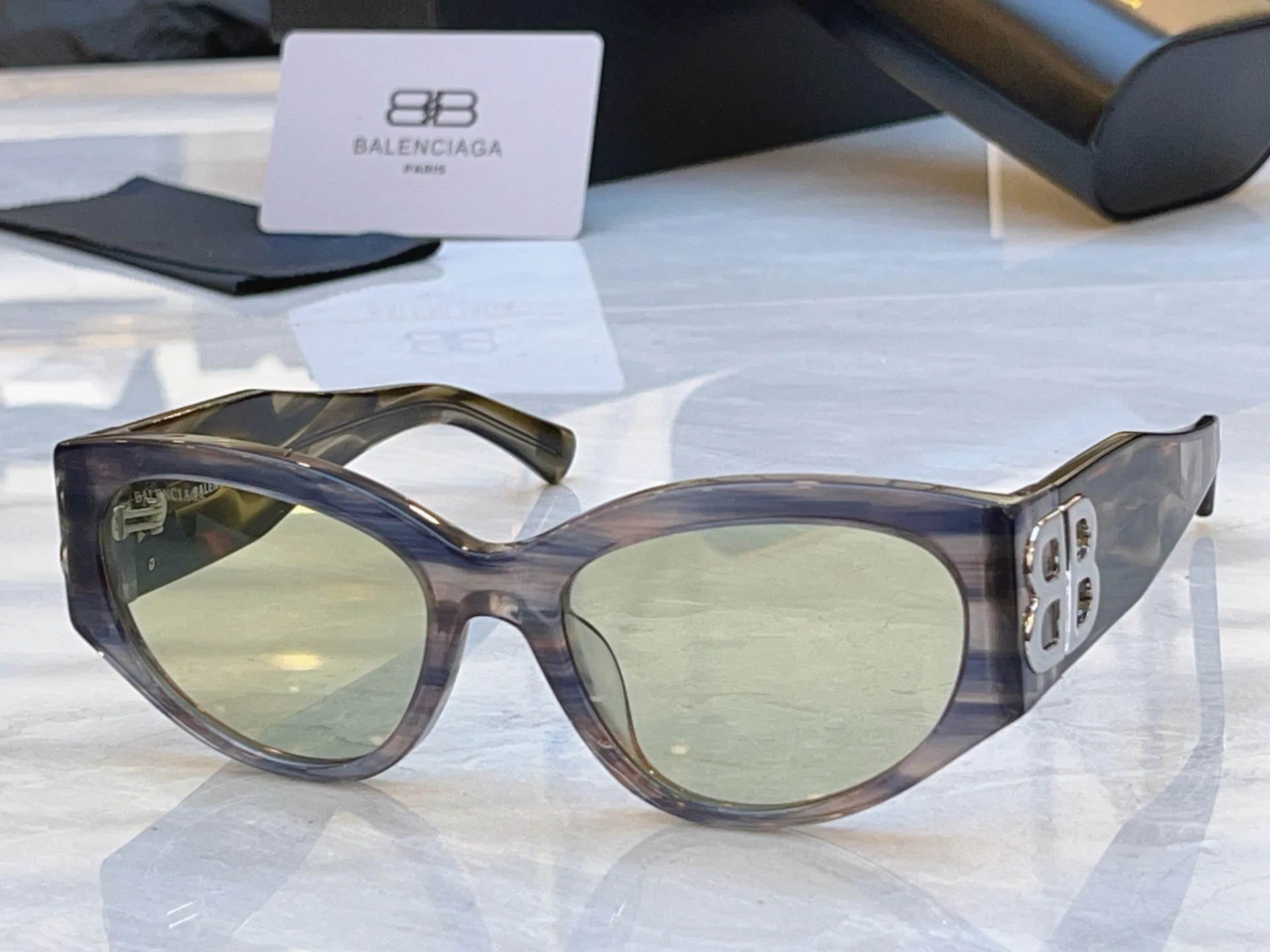 Очки Balenciaga 10842058