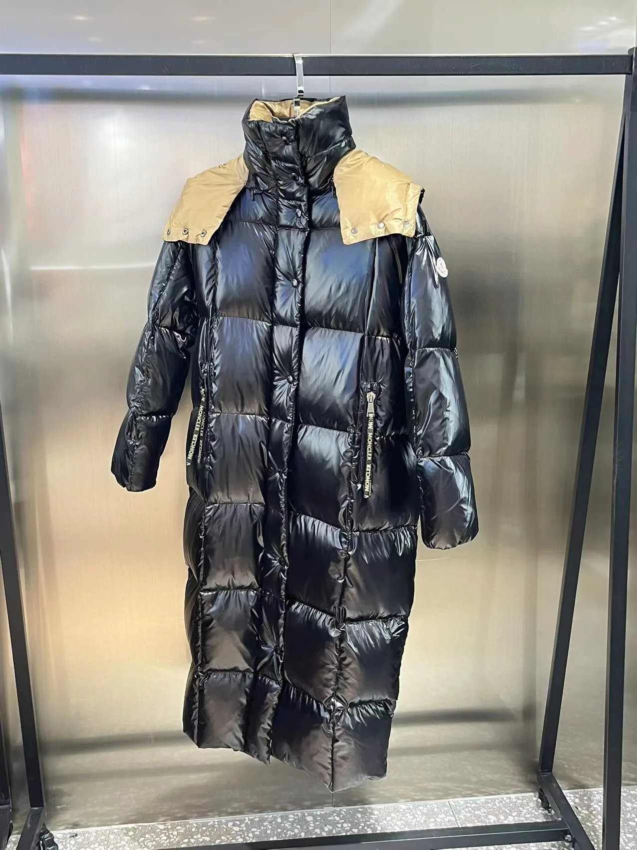 Куртки И Пуховики Женские Moncler 5046