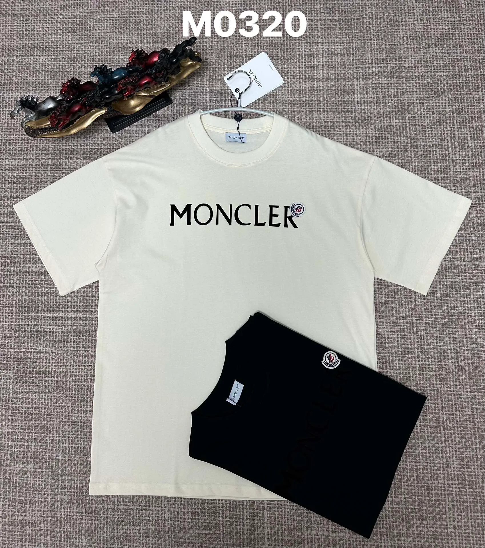 Футболки Женские Moncler 1259330