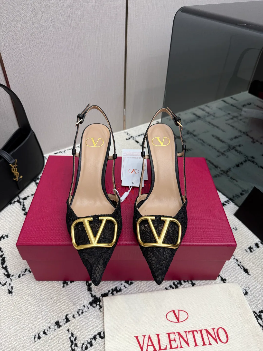 Босоножки Женские Valentino 19209657