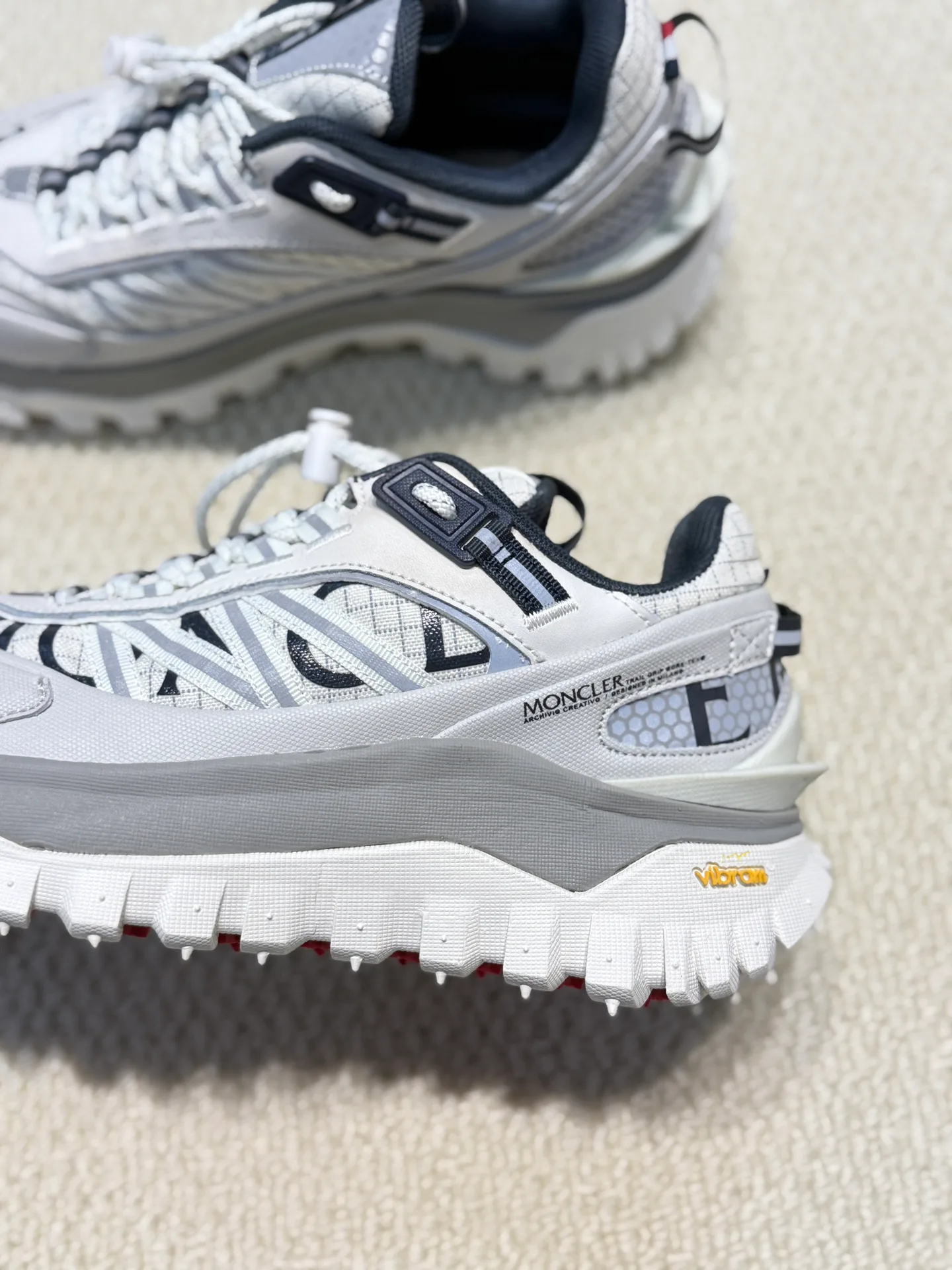 Кроссовки Женские Moncler 11748