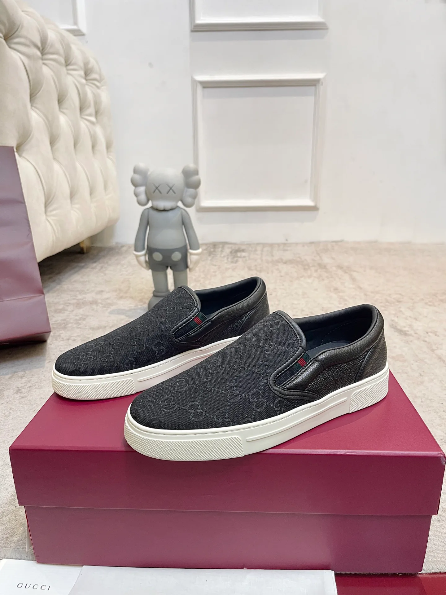 Кроссовки Женские Gucci 18901578