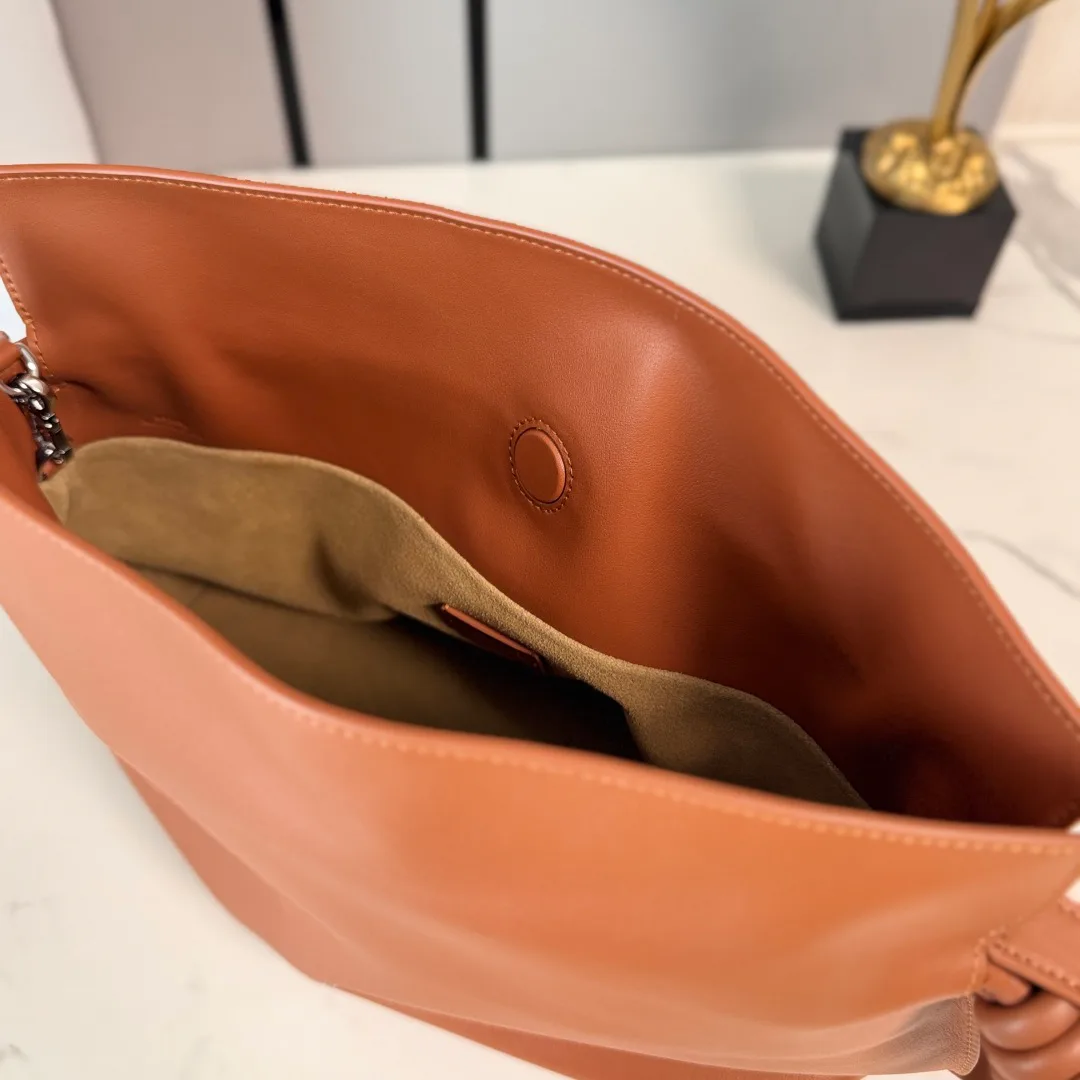 Сумки На Ремне Женские Loewe 690467