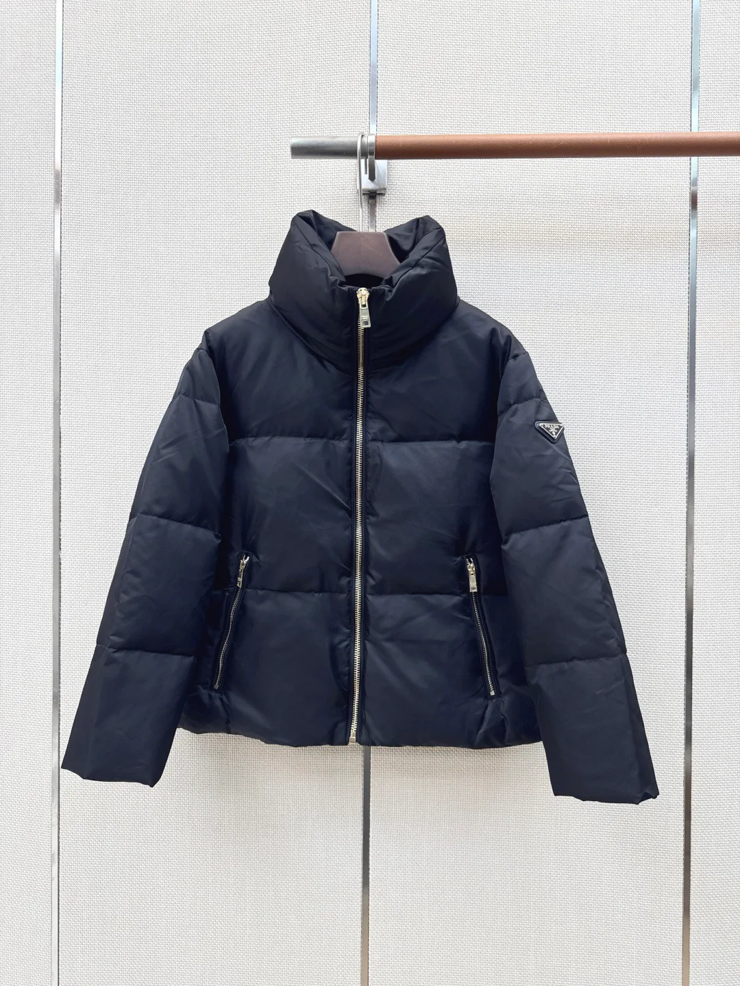 Куртки И Пуховики Женские Prada 18398207