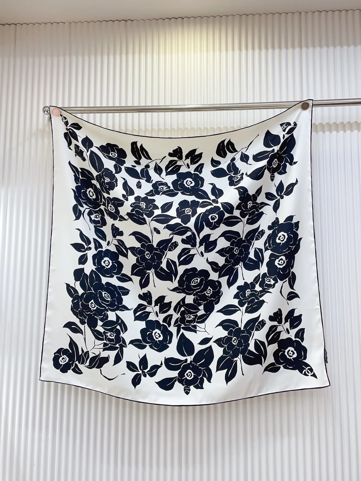 Платки Chanel 13119715