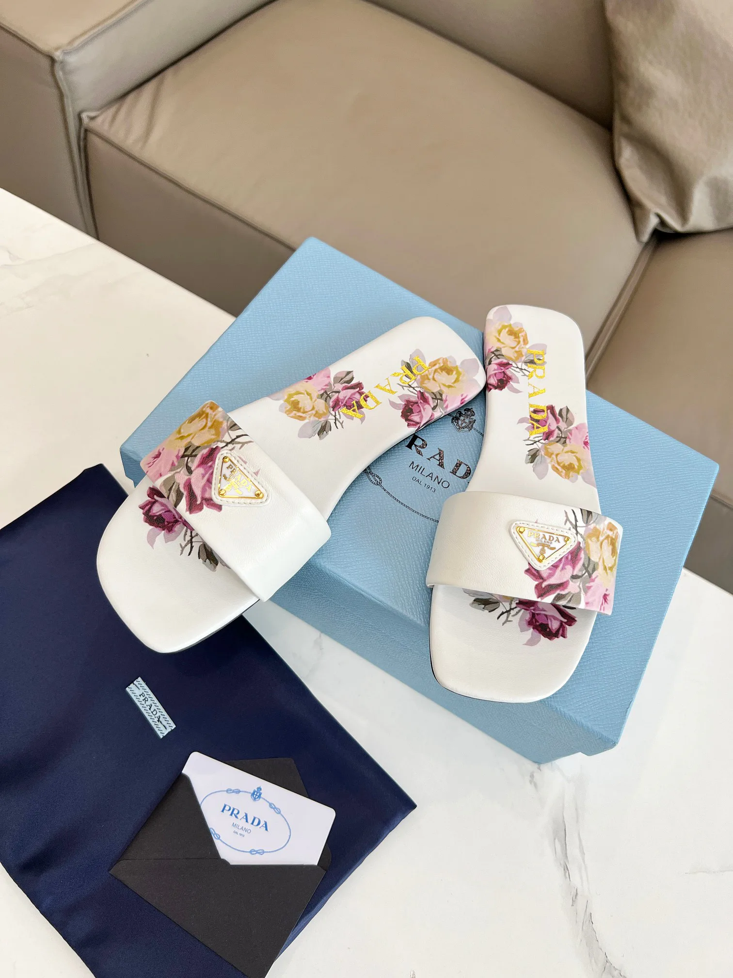 Босоножки Женские Prada 11386463