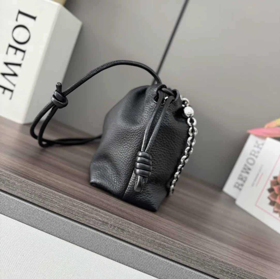 Клатчи Женские Loewe 11674475