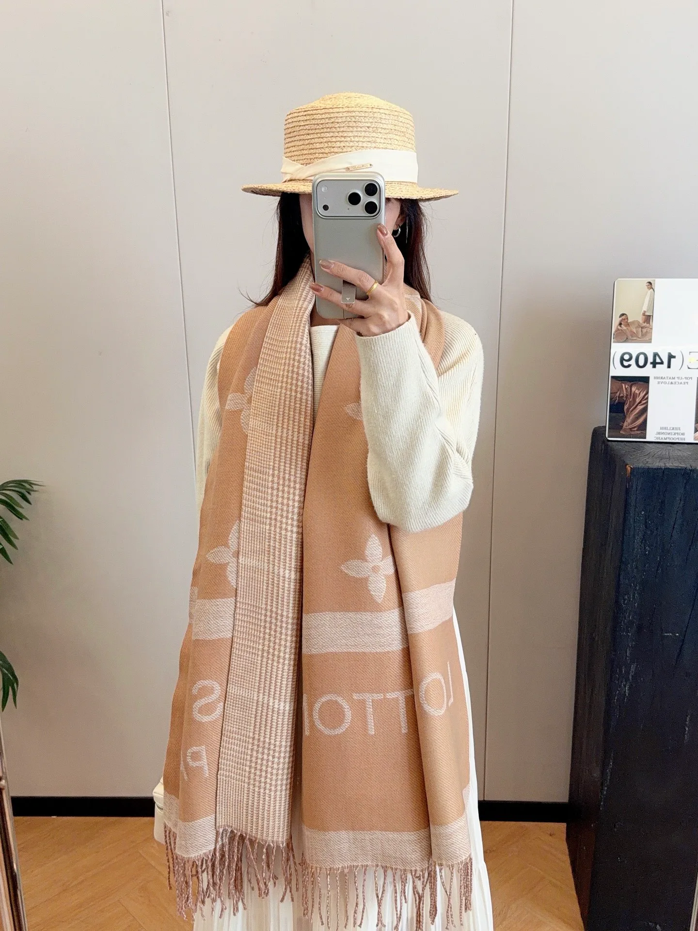 Шарфы Louis Vuitton 18377565