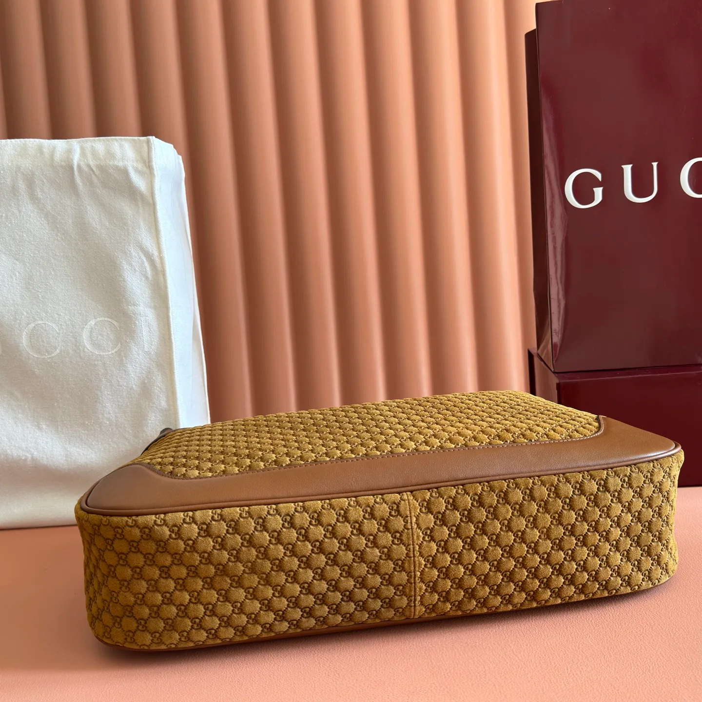 Классические Сумки Женские Gucci 963019