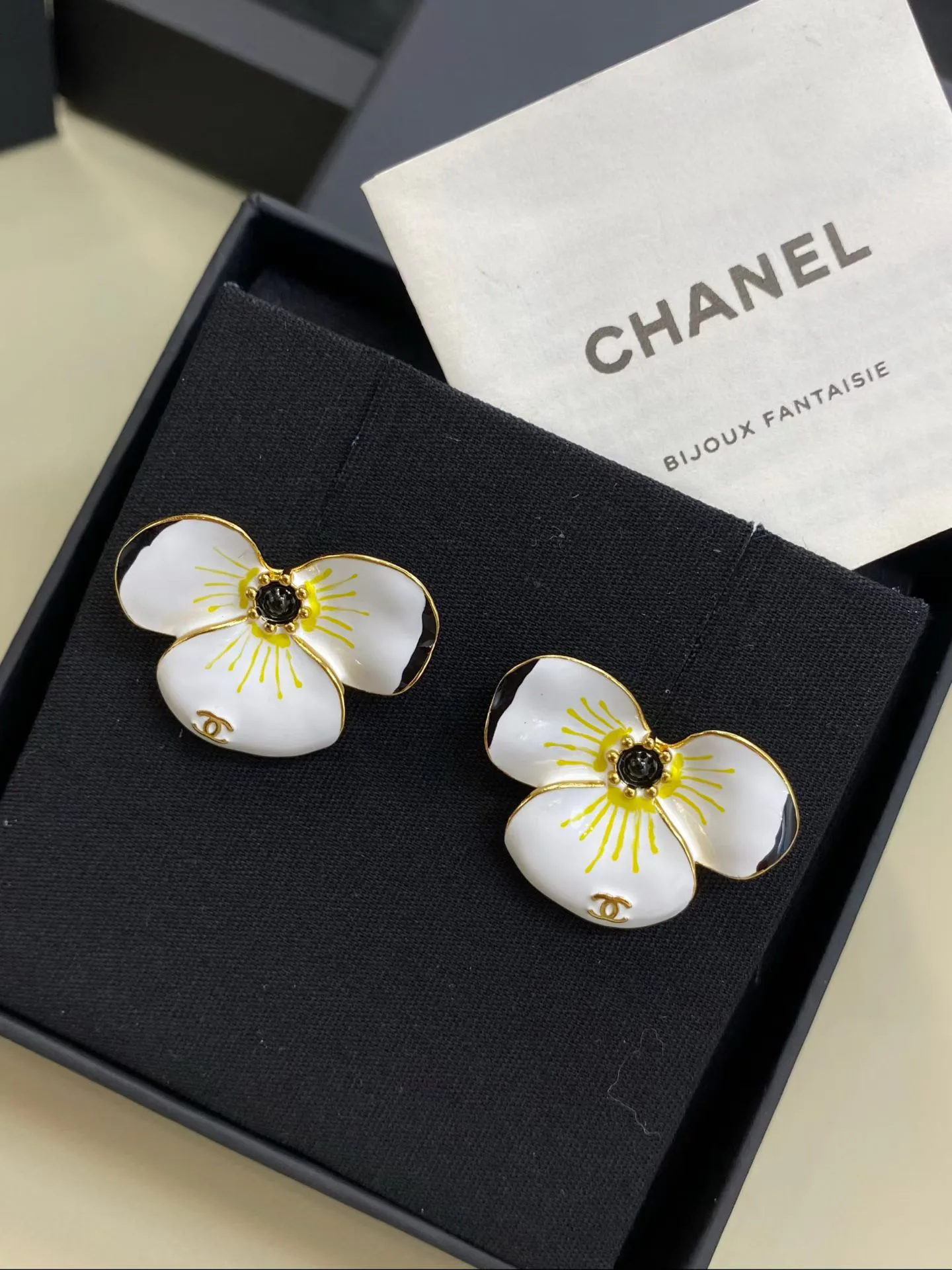 Бижутерия Chanel 18122628