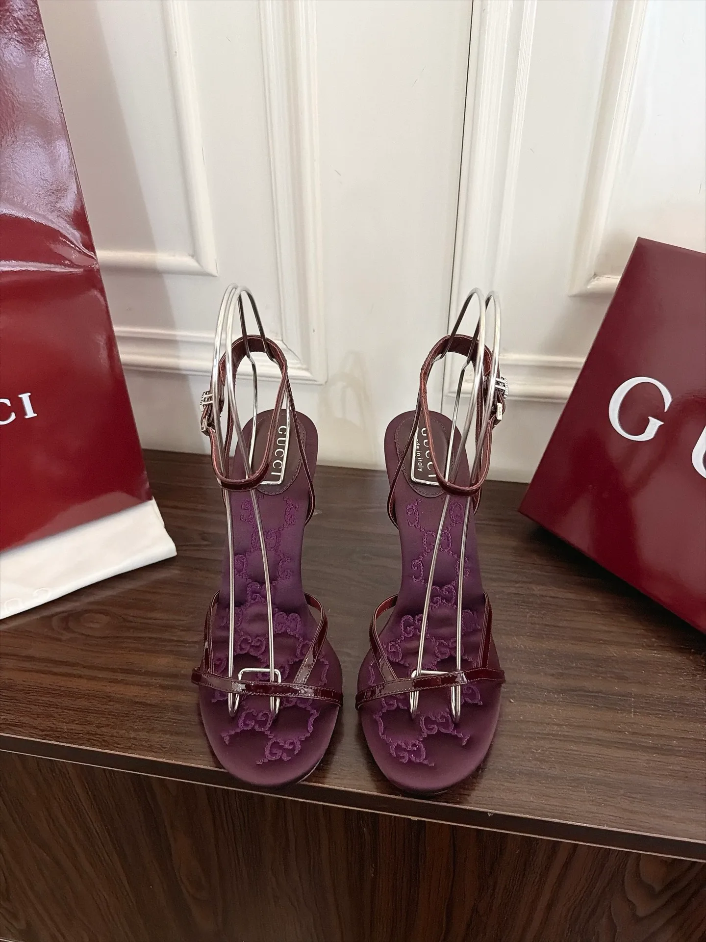 Босоножки Женские Gucci 19314657