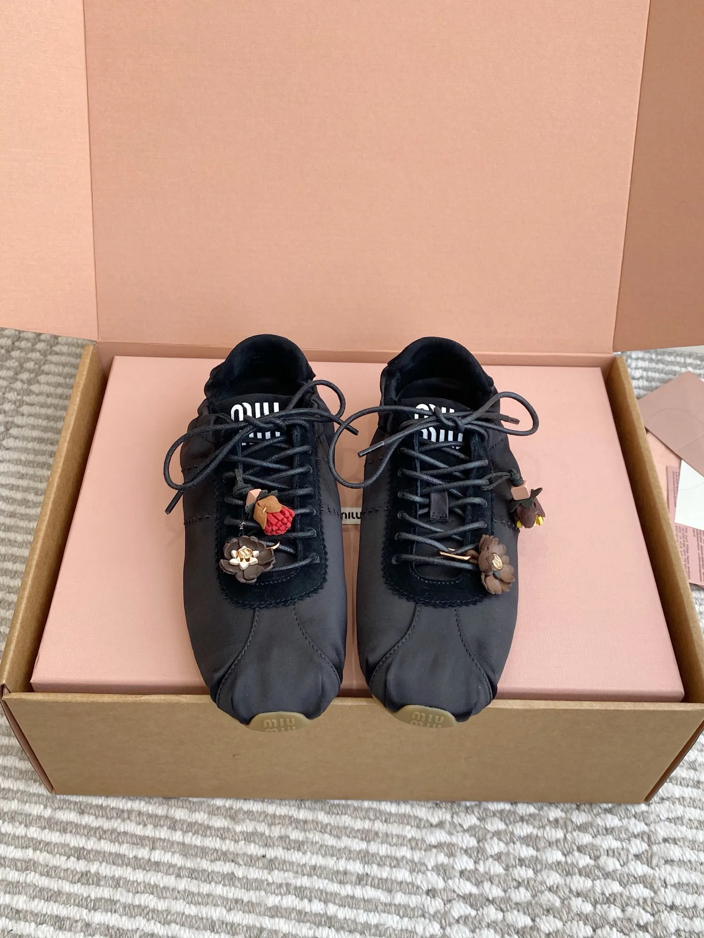 Кроссовки Женские Miu Miu 10957630