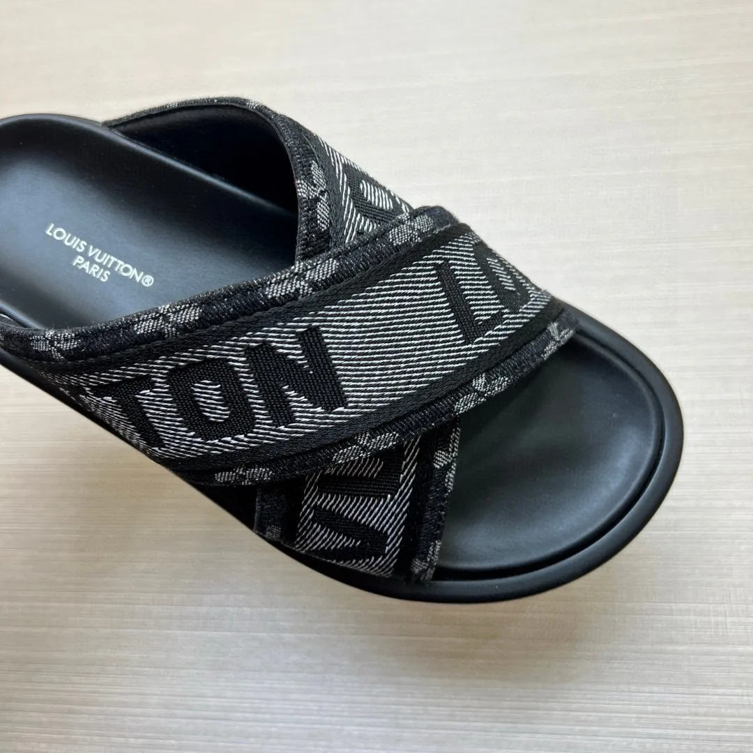 Шлепанцы Женские Louis Vuitton 9801546