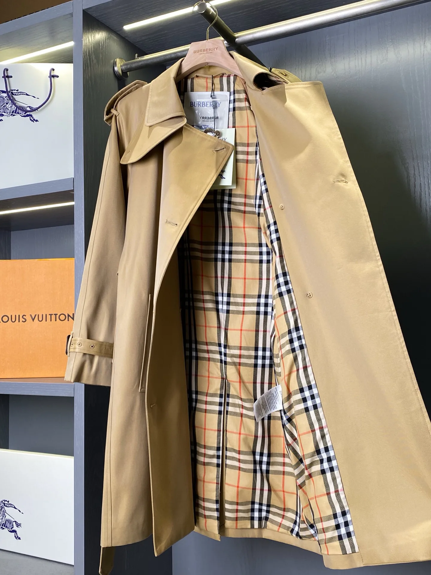 Тренчи Женские Burberry 19078458
