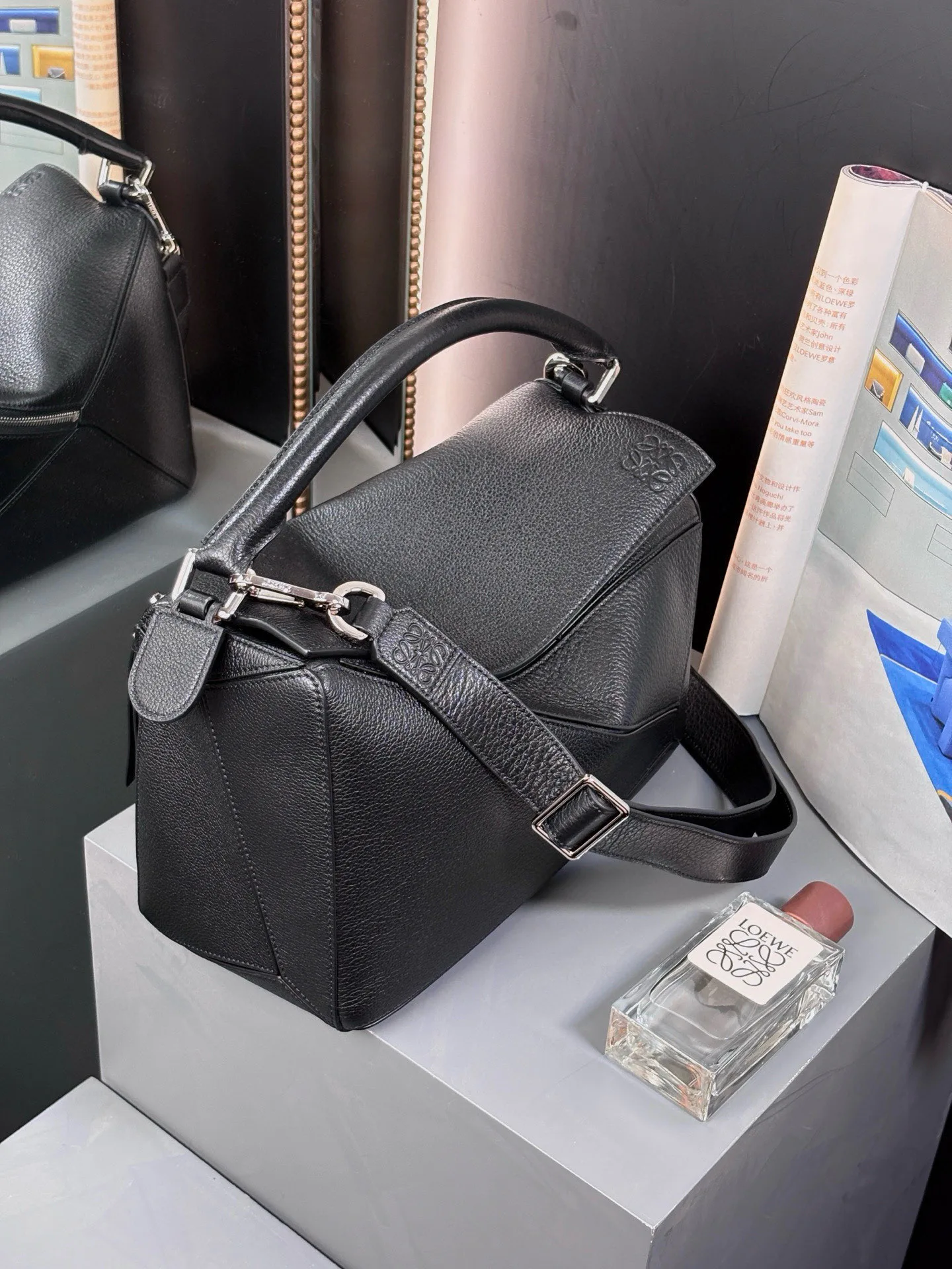 Классические Сумки Женские Loewe 1375843
