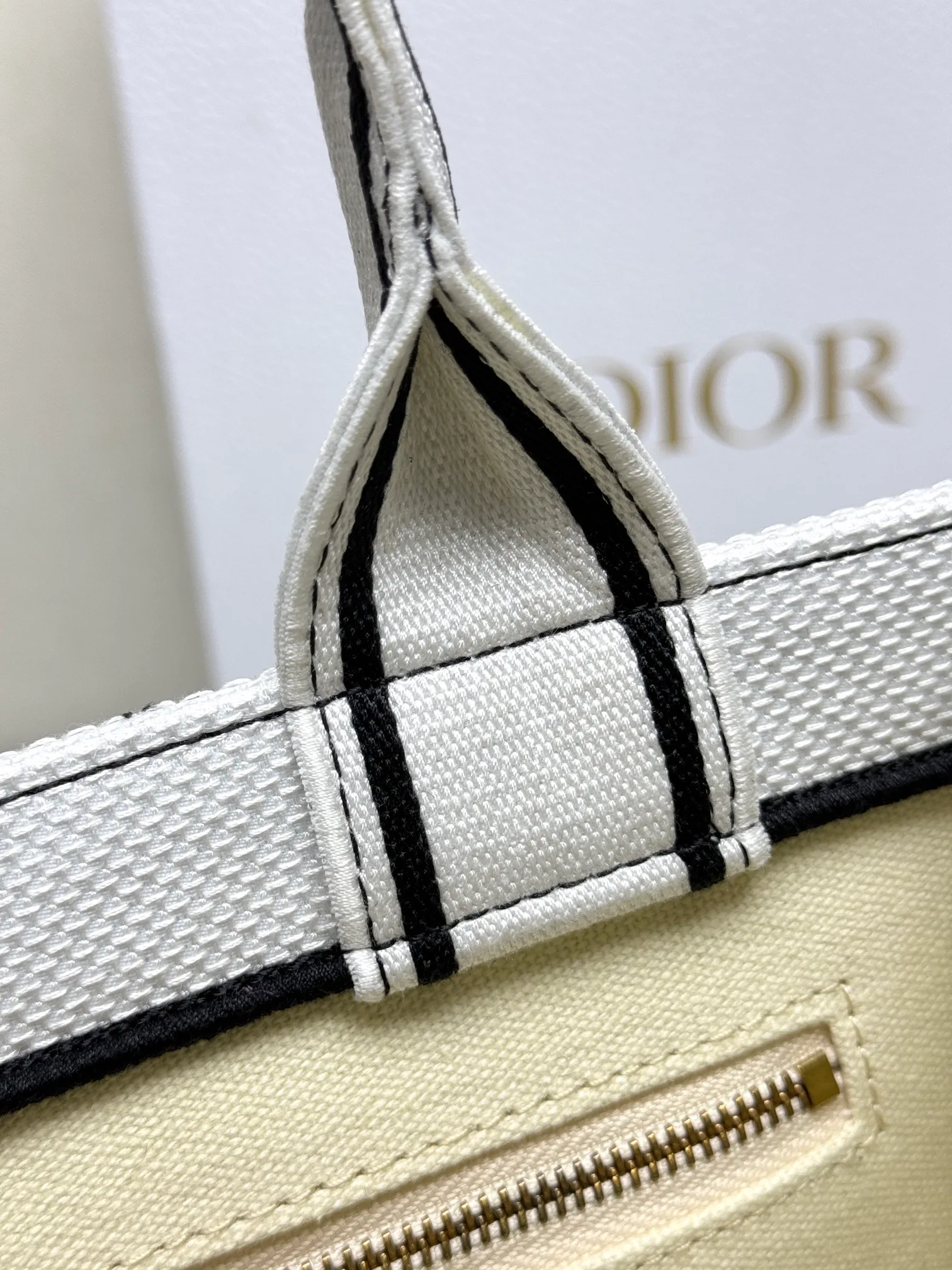 Сумки На Ремне Женские Christian Dior 167609