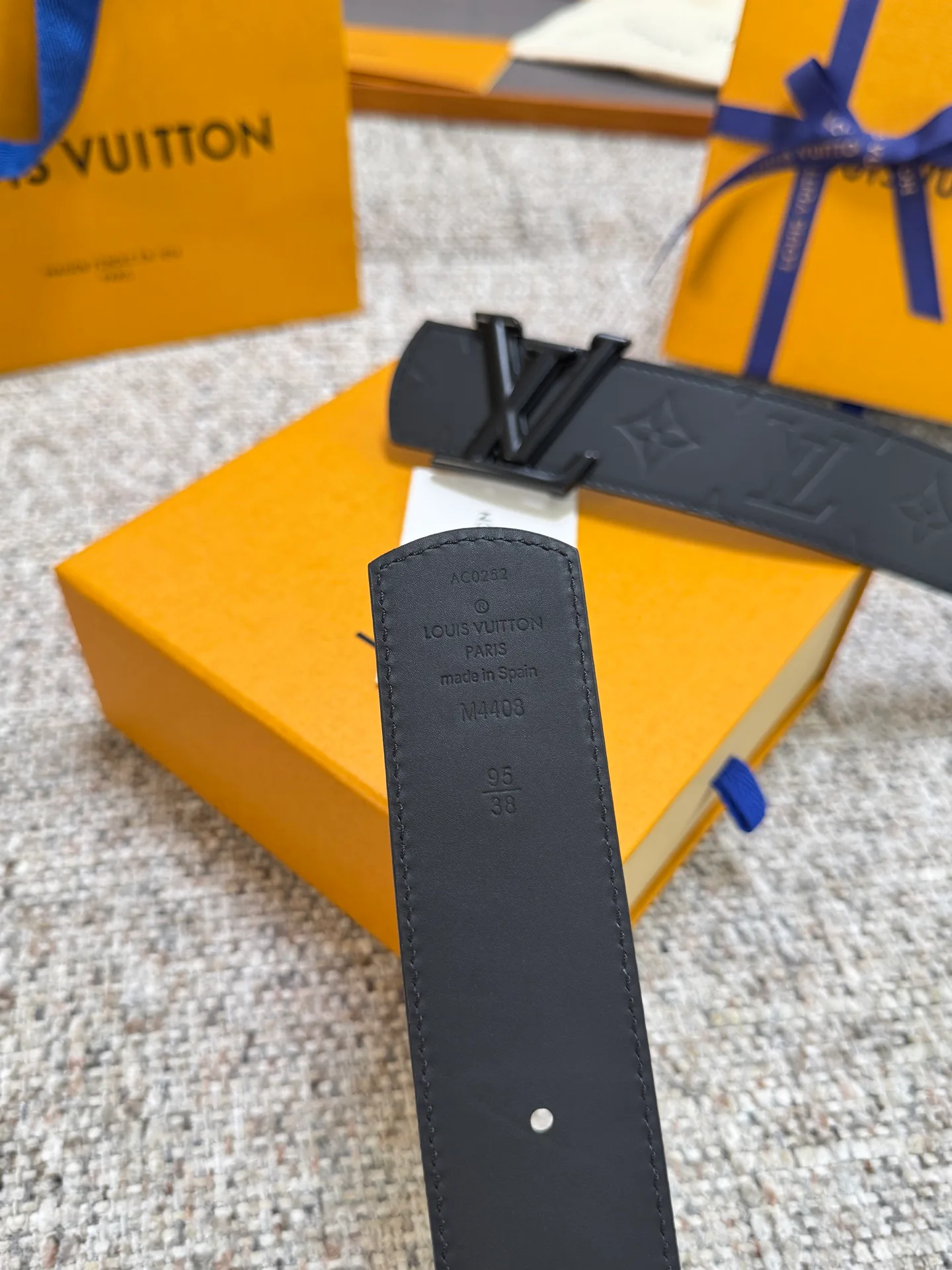 Ремни Louis Vuitton 14563671